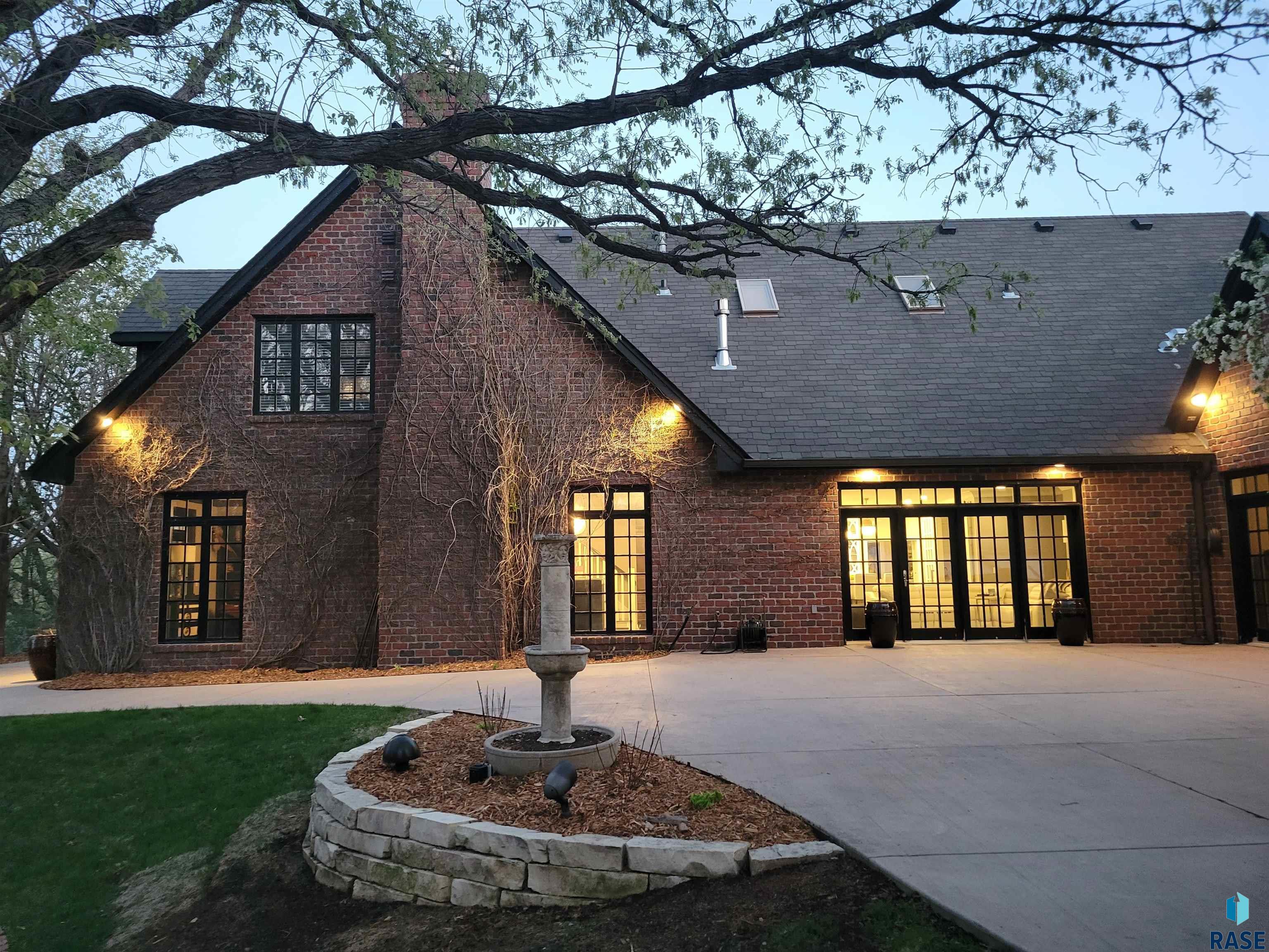 48032 Indian Hills Ct