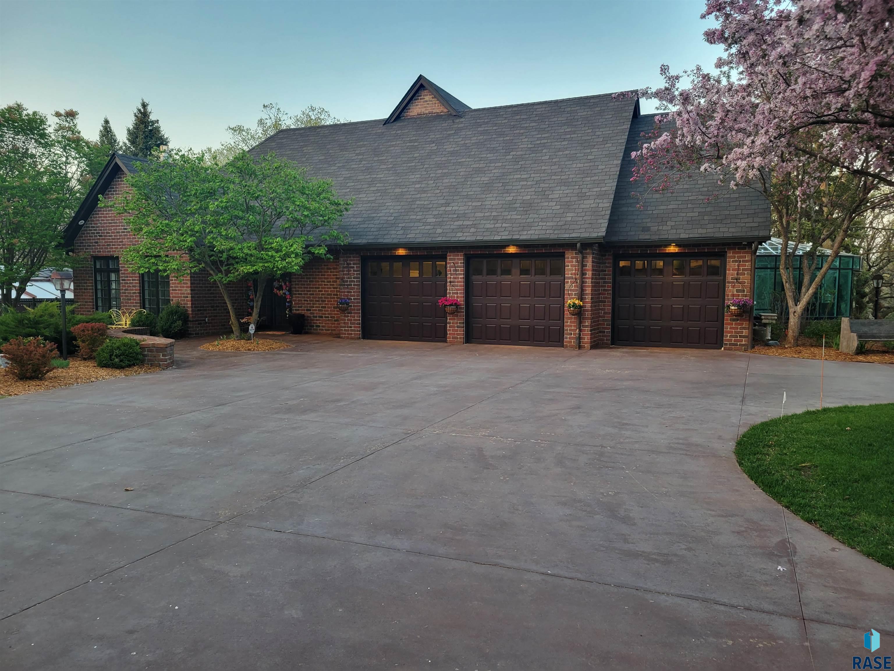 48032 Indian Hills Ct