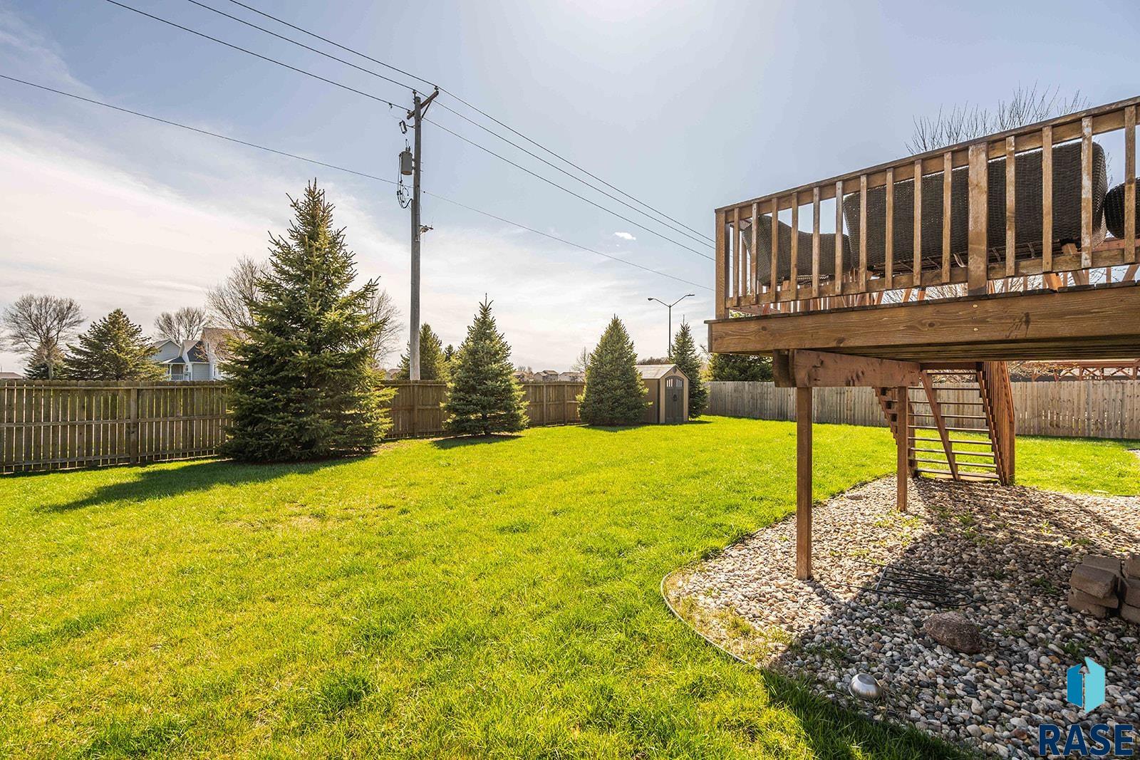 7652 Rose Crest Trl