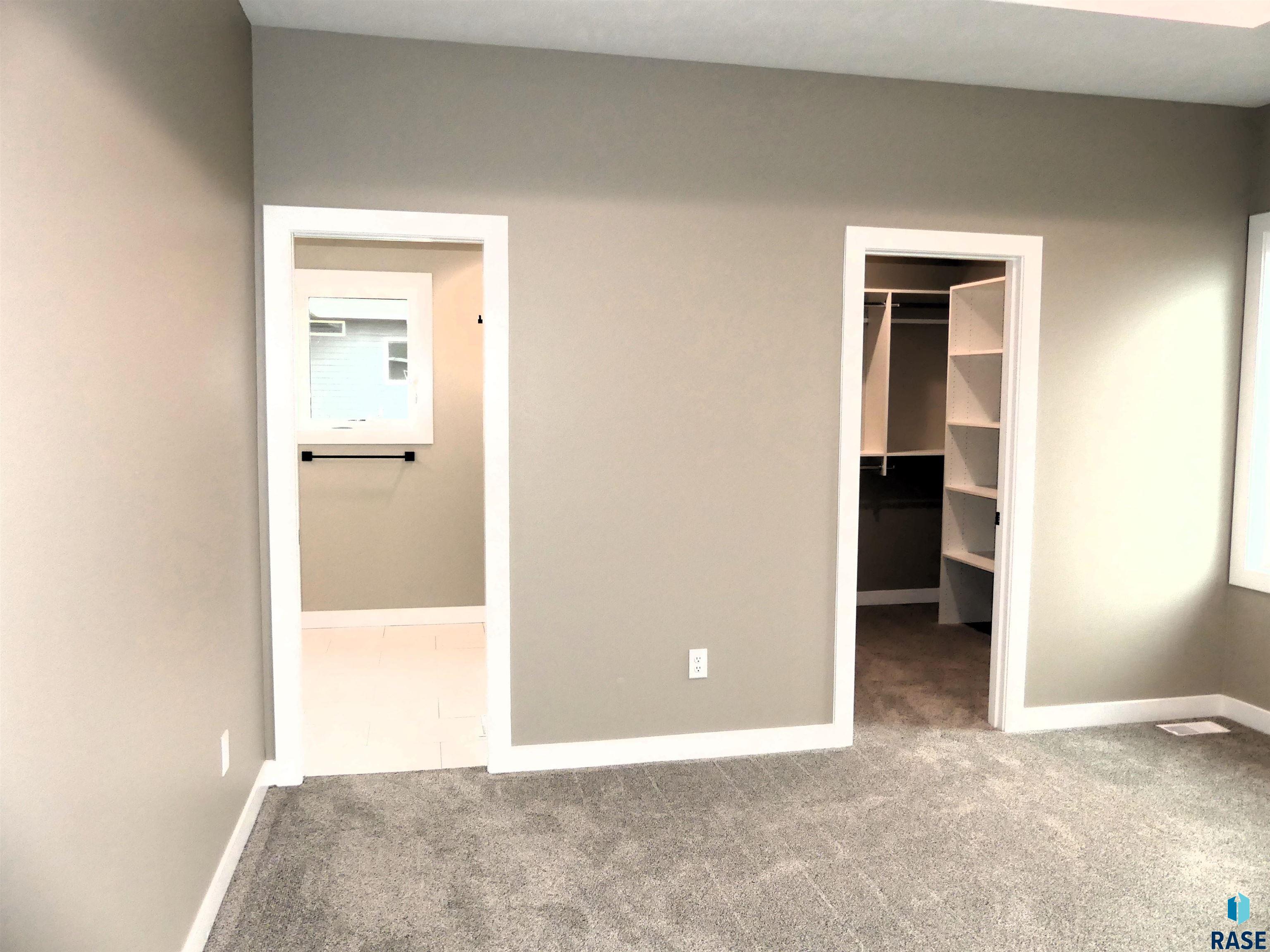 808 W Opal Ln