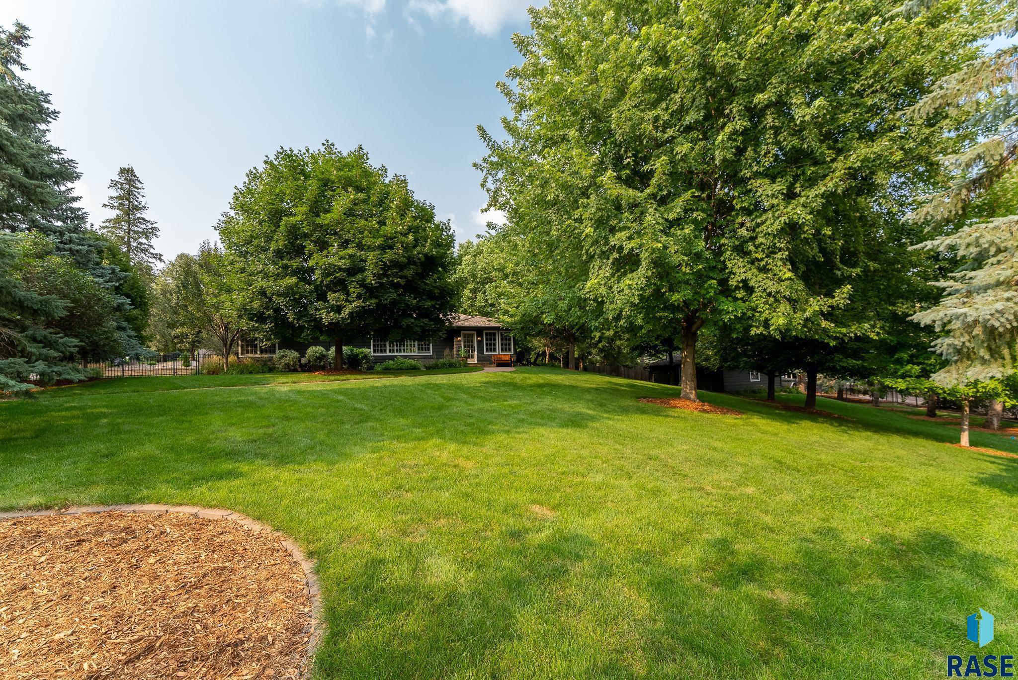 2518 S Clarkway Dr