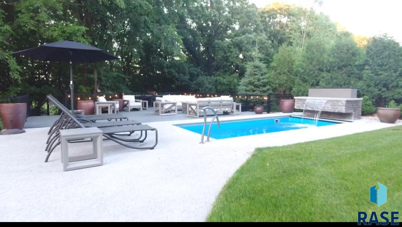 1400 S Scarlet Oak Trl