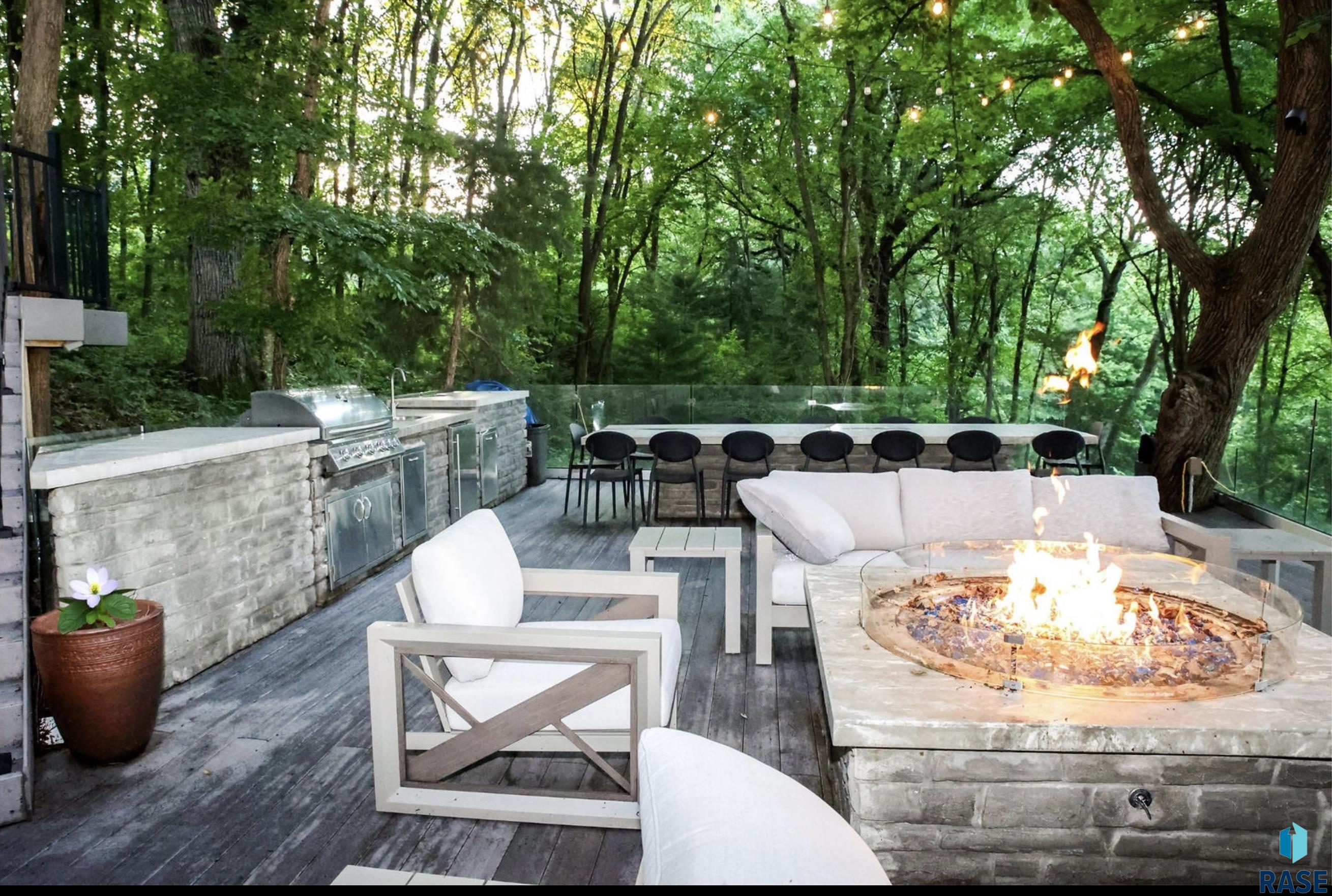 1400 S Scarlet Oak Trl