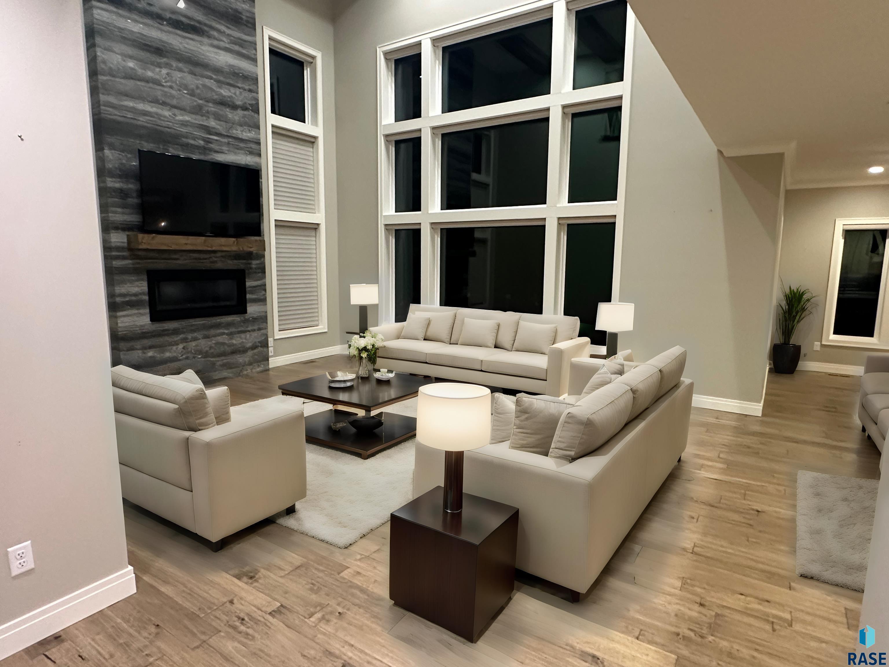 1400 S Scarlet Oak Trl