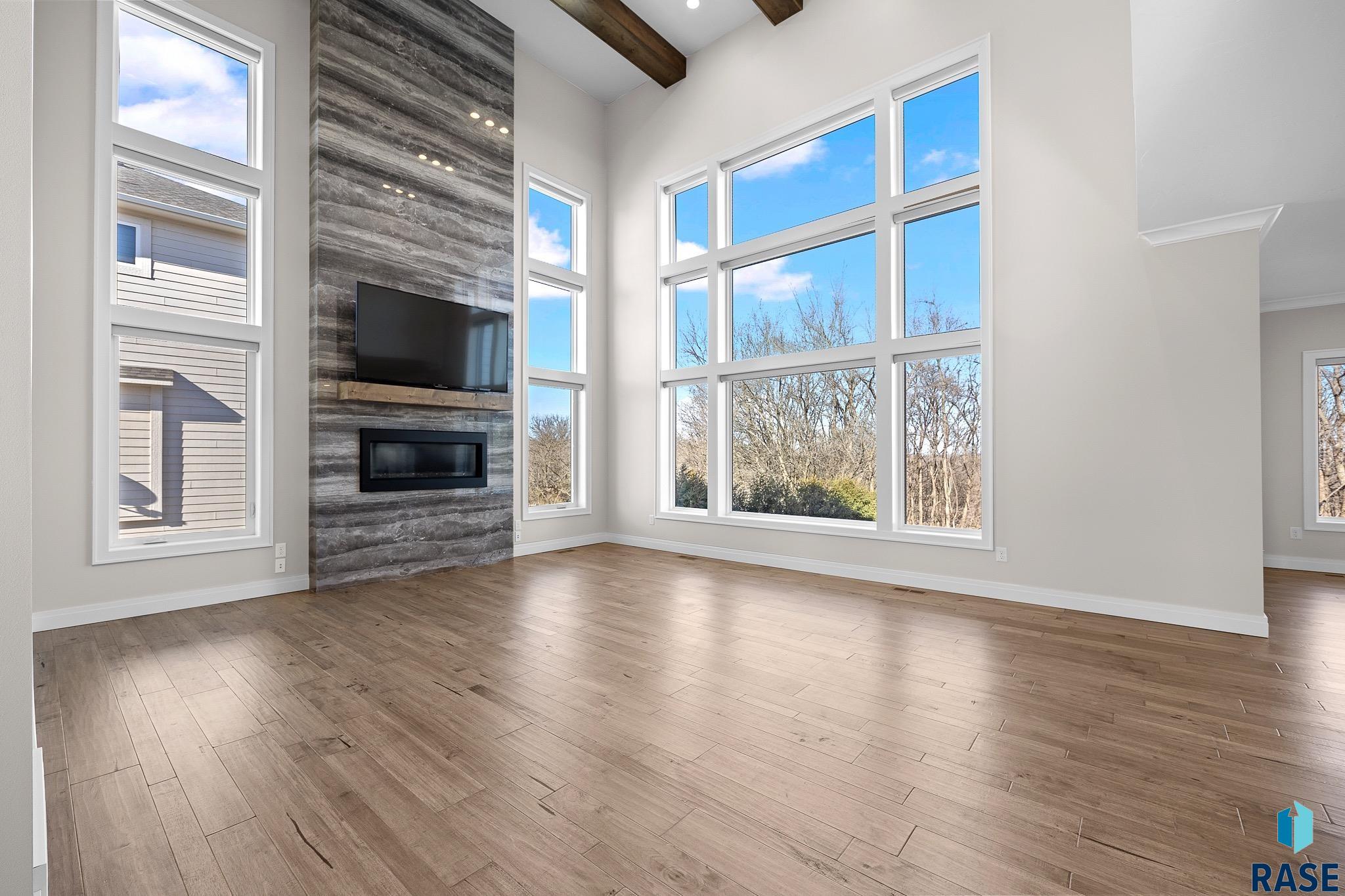 1400 S Scarlet Oak Trl