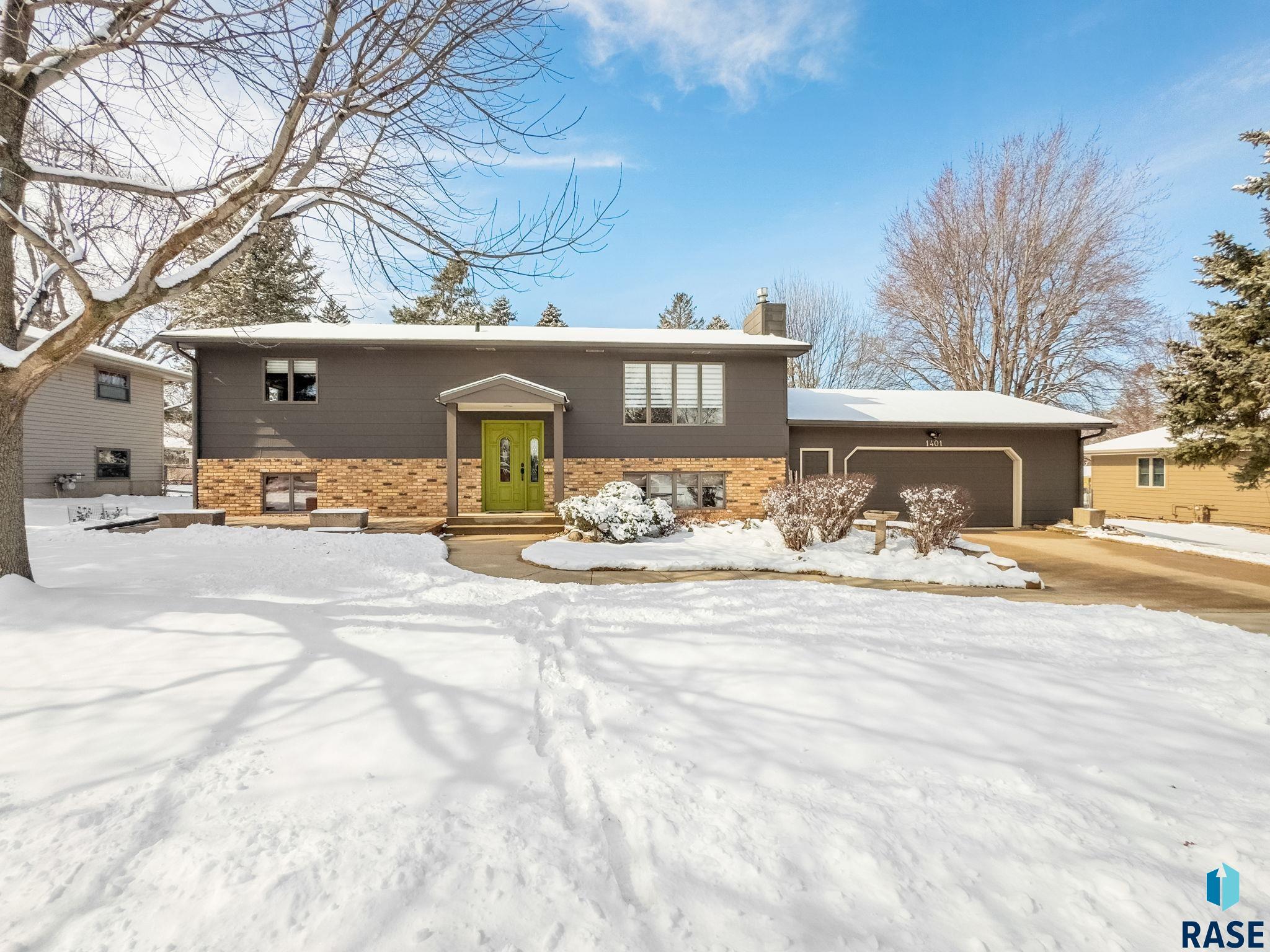 1401 S Gordon Dr