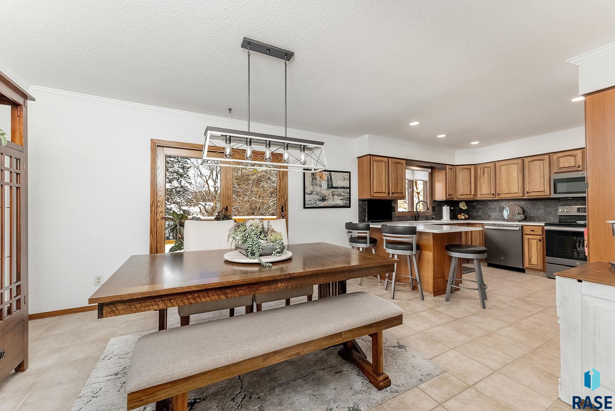 1401 S Gordon Dr