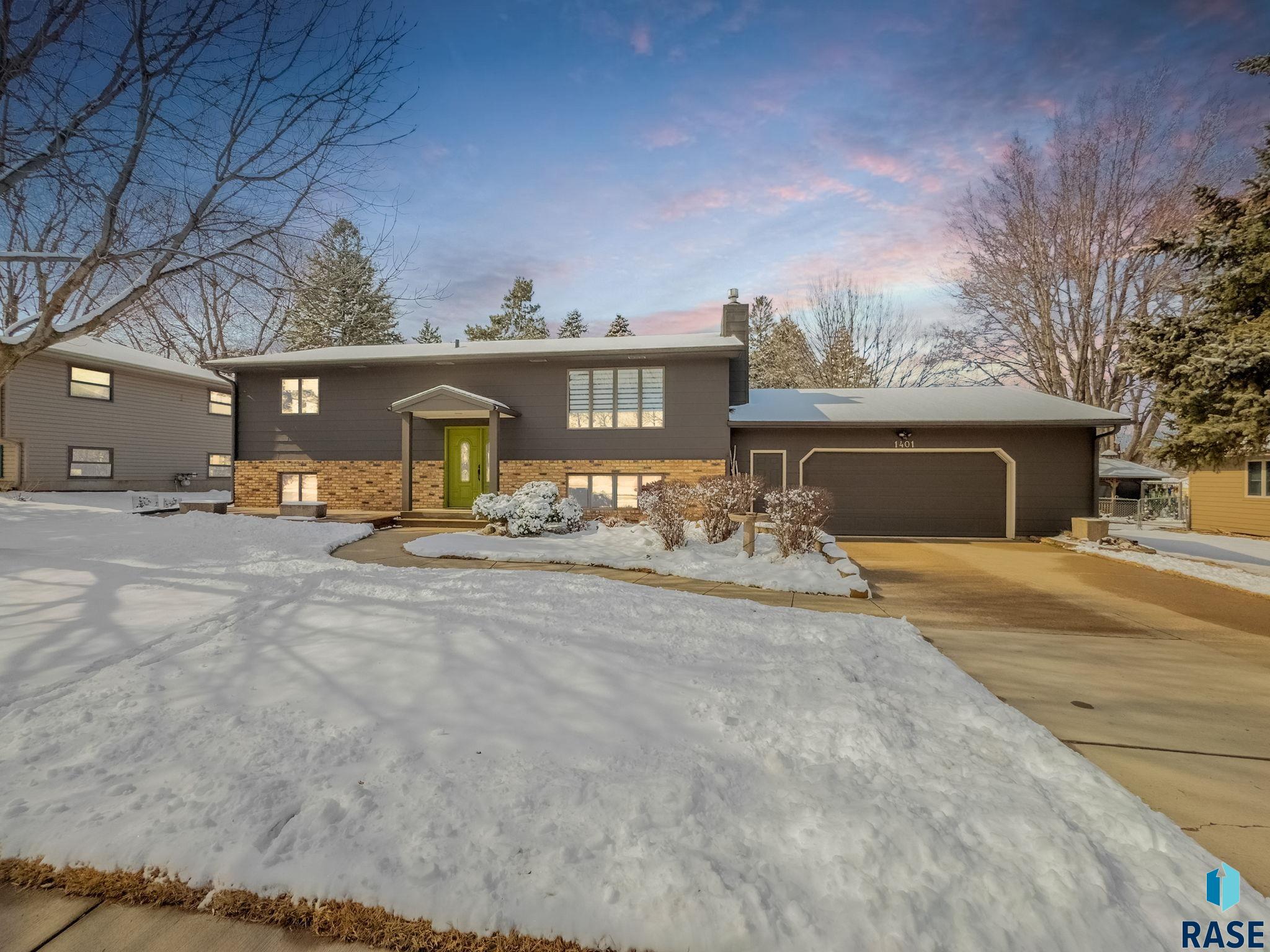 1401 S Gordon Dr