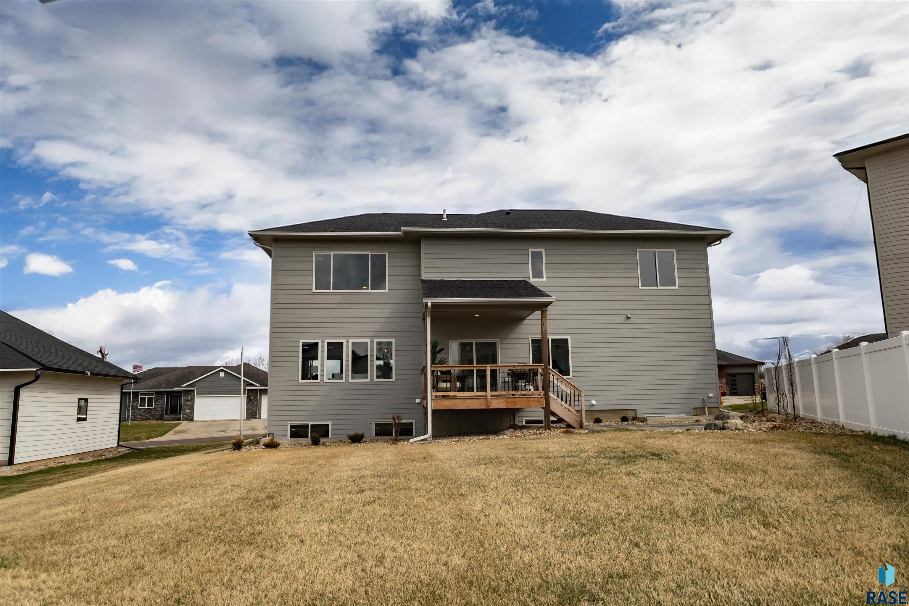 1909 Firestone Ln