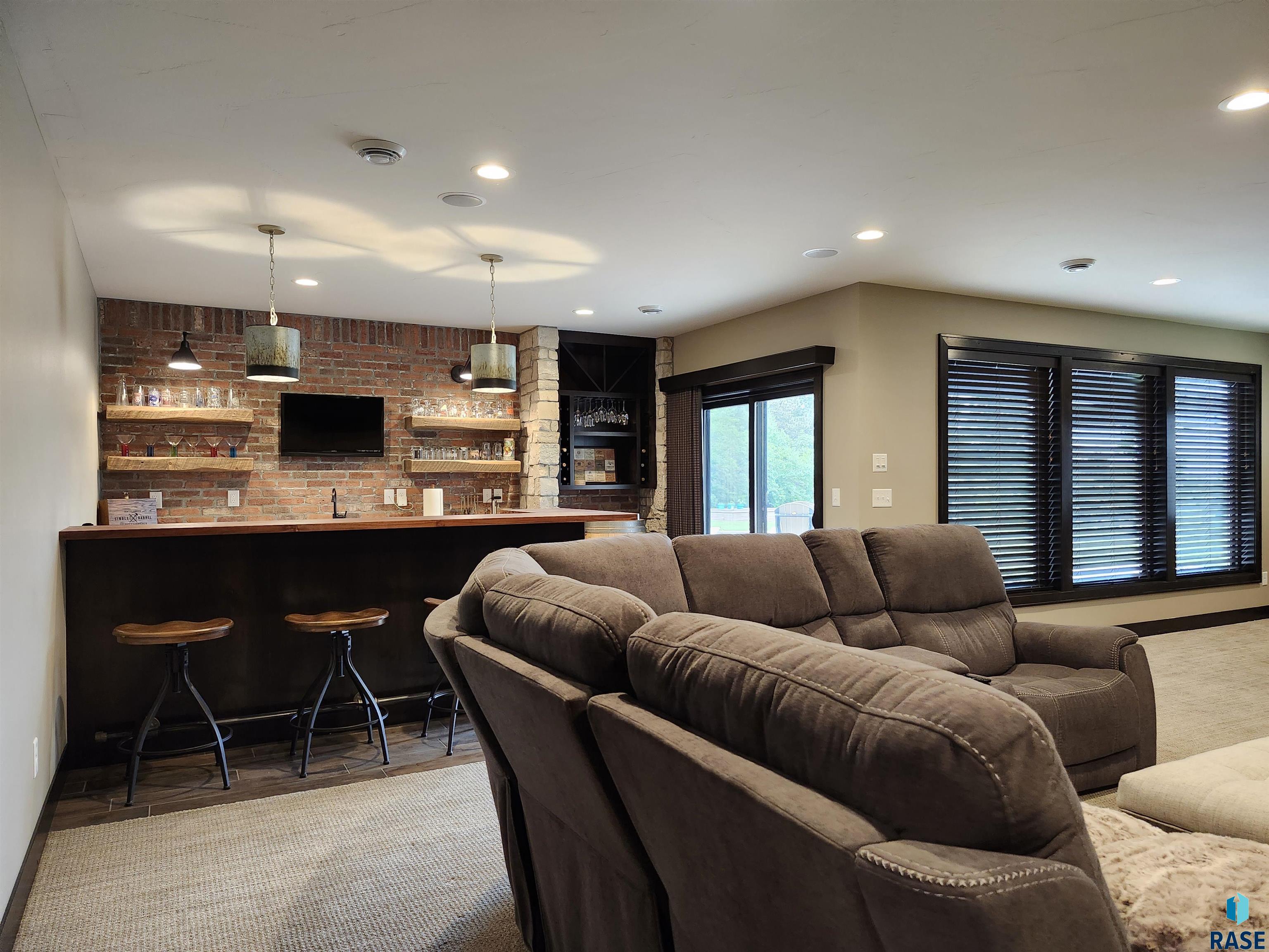 2509 W Oak Hill Dr