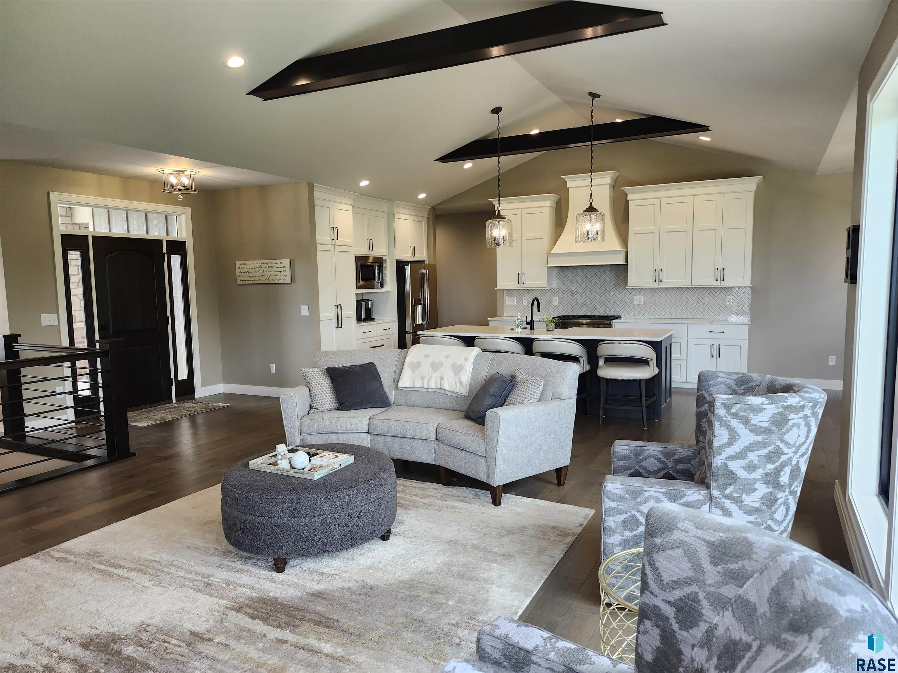 2509 W Oak Hill Dr