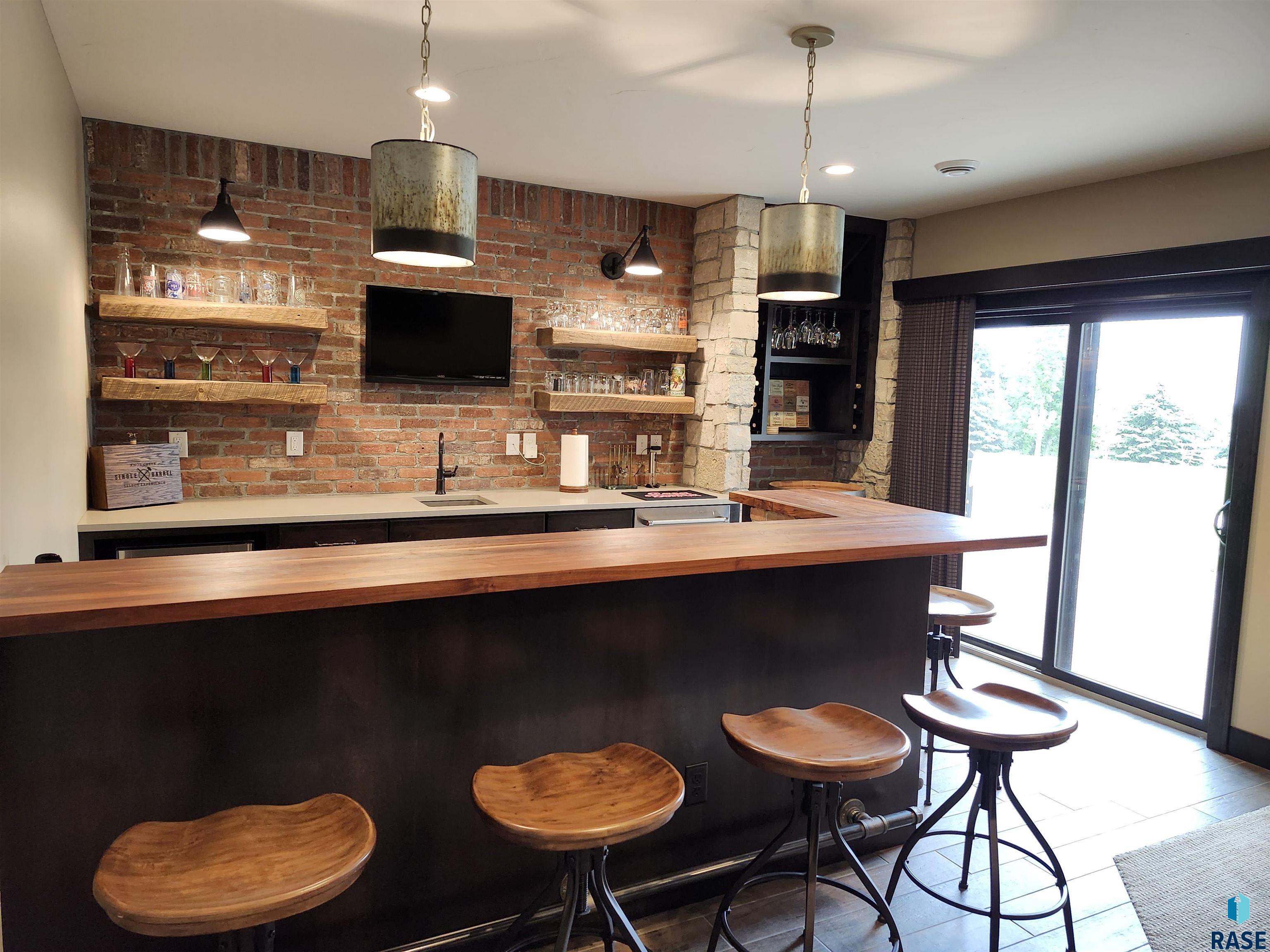 2509 W Oak Hill Dr