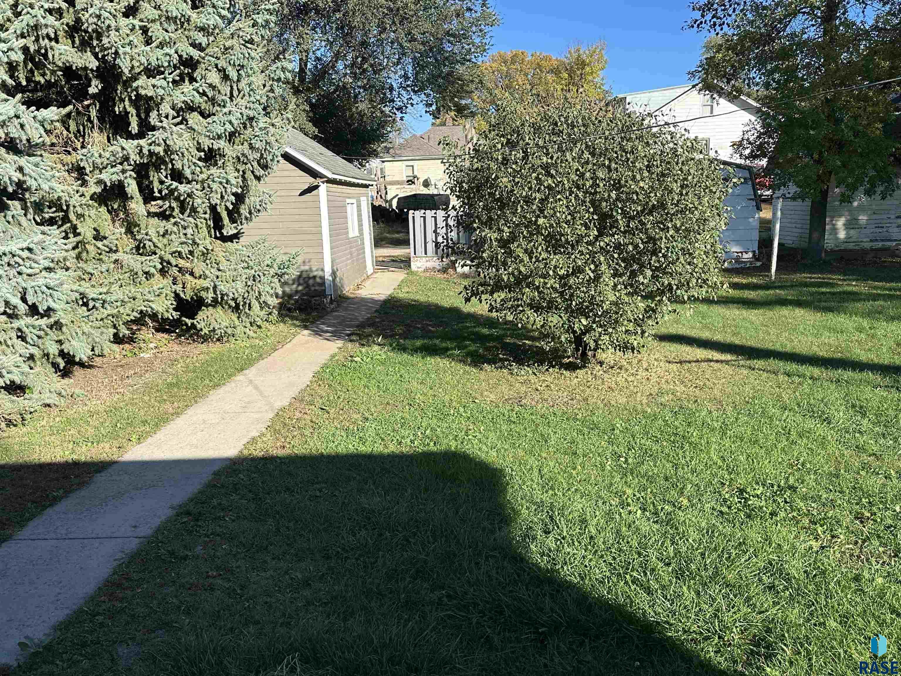 420 S Egan Ave