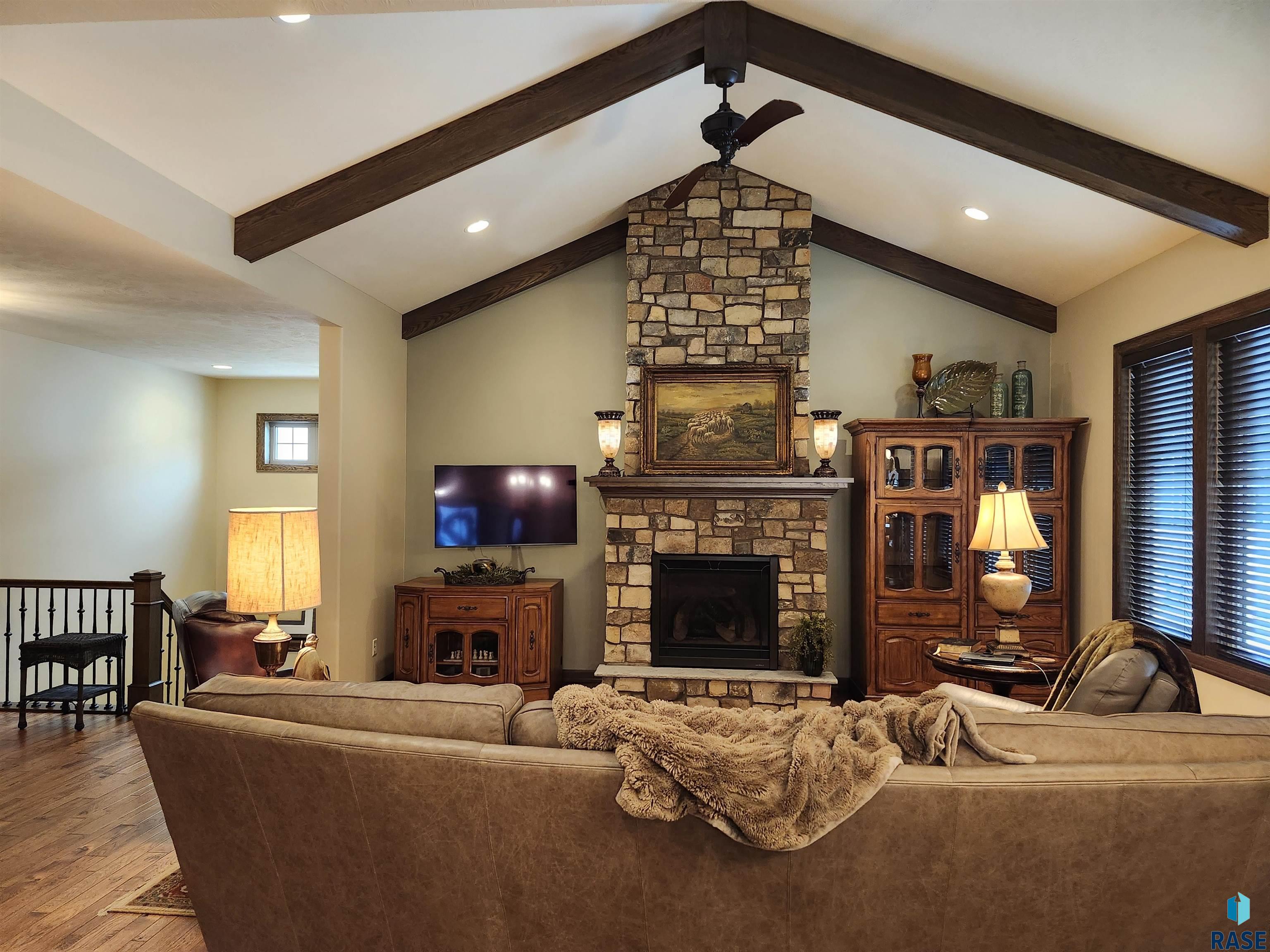 1408 S Sugar Maple Dr