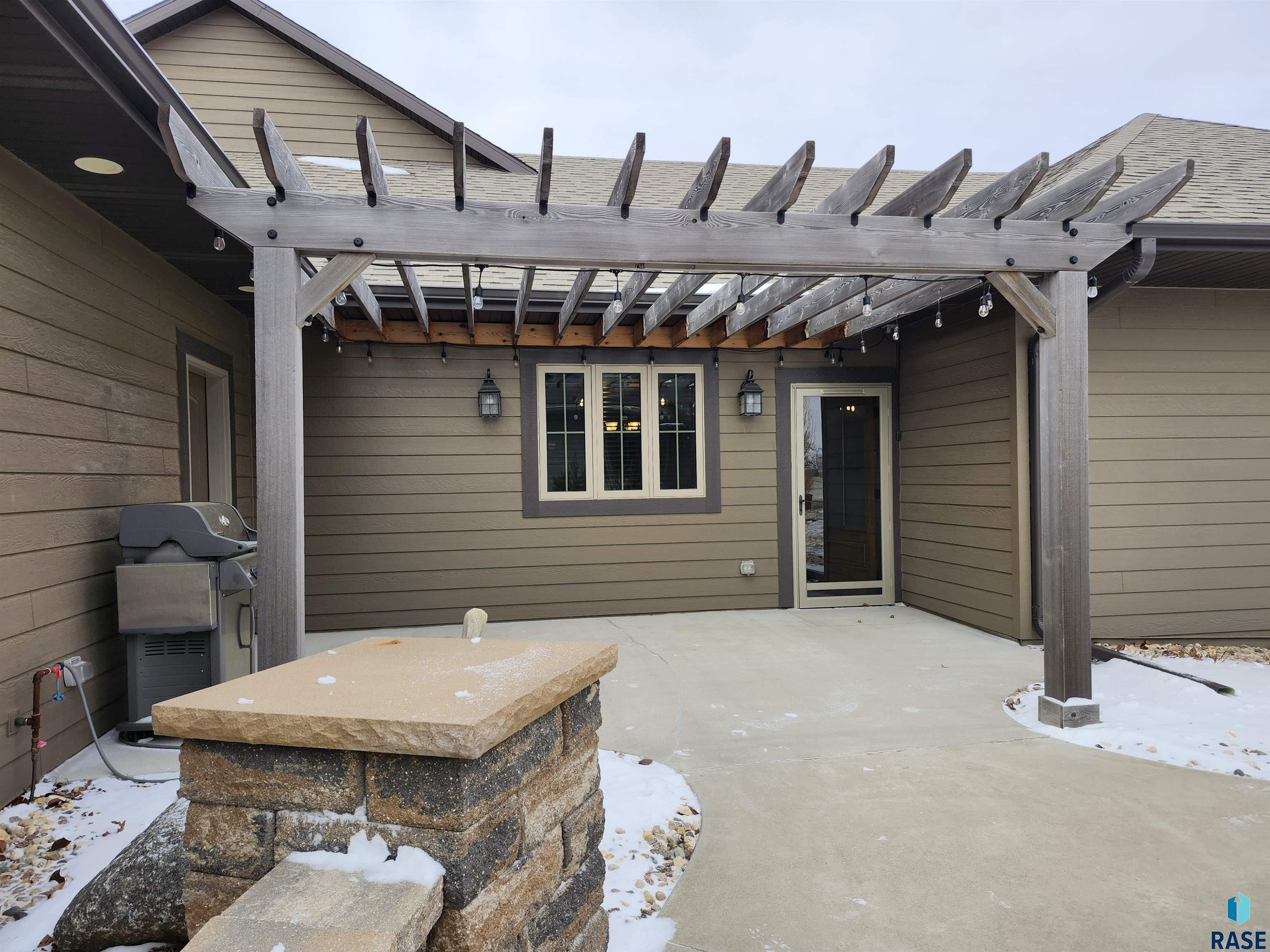 1408 S Sugar Maple Dr