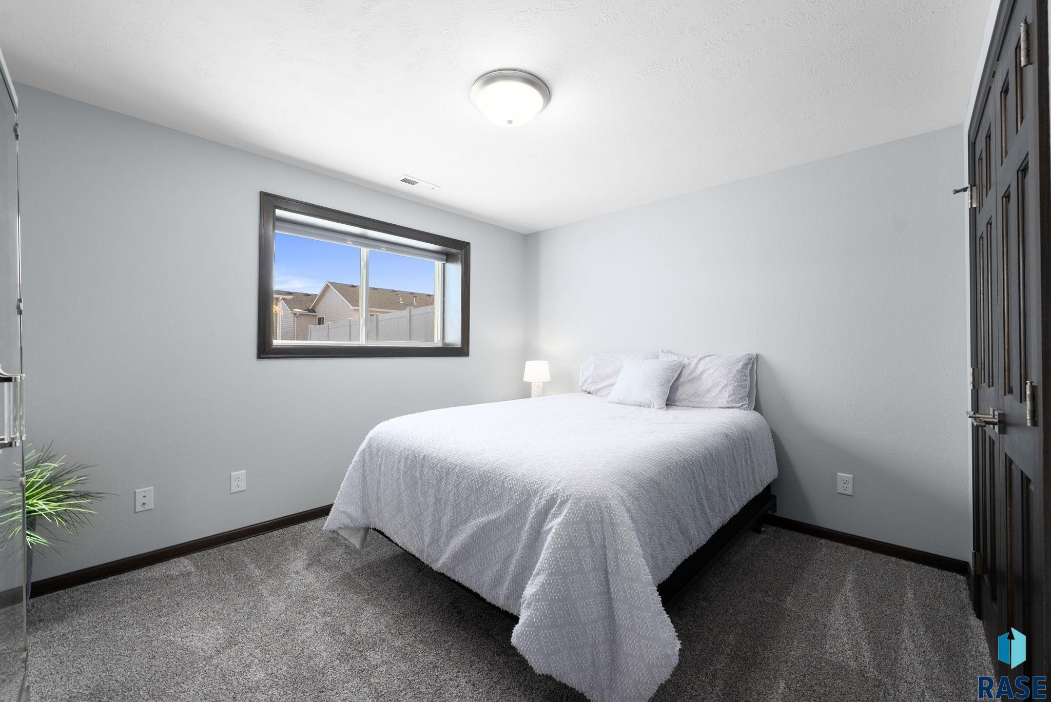 5316 Chinook Ave