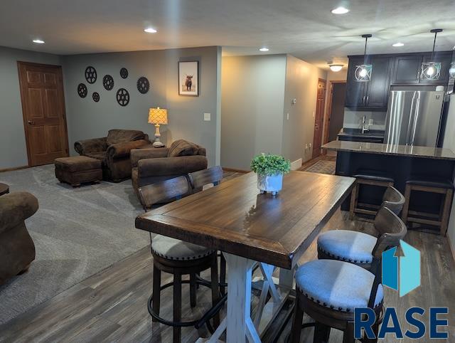 8128 S Grass Creek Dr