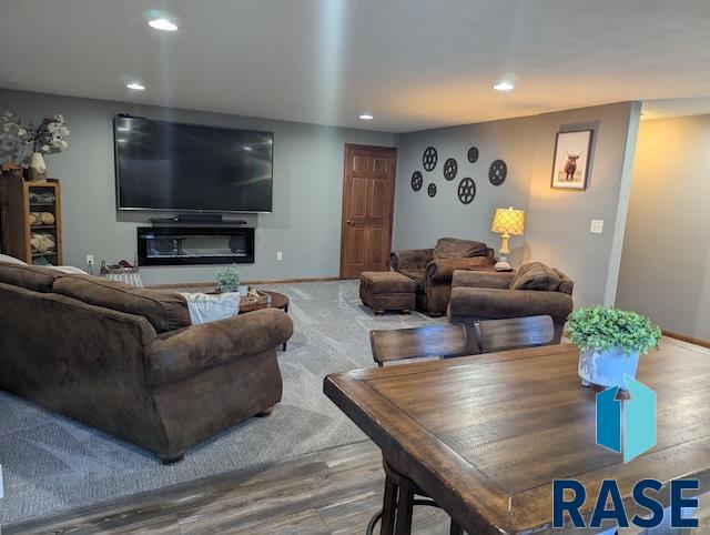 8128 S Grass Creek Dr