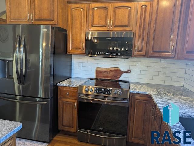 8128 S Grass Creek Dr