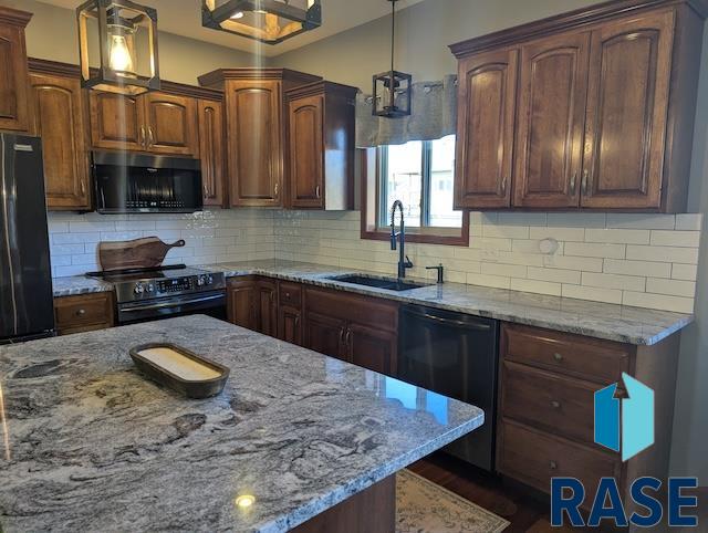 8128 S Grass Creek Dr