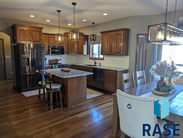 8128 S Grass Creek Dr