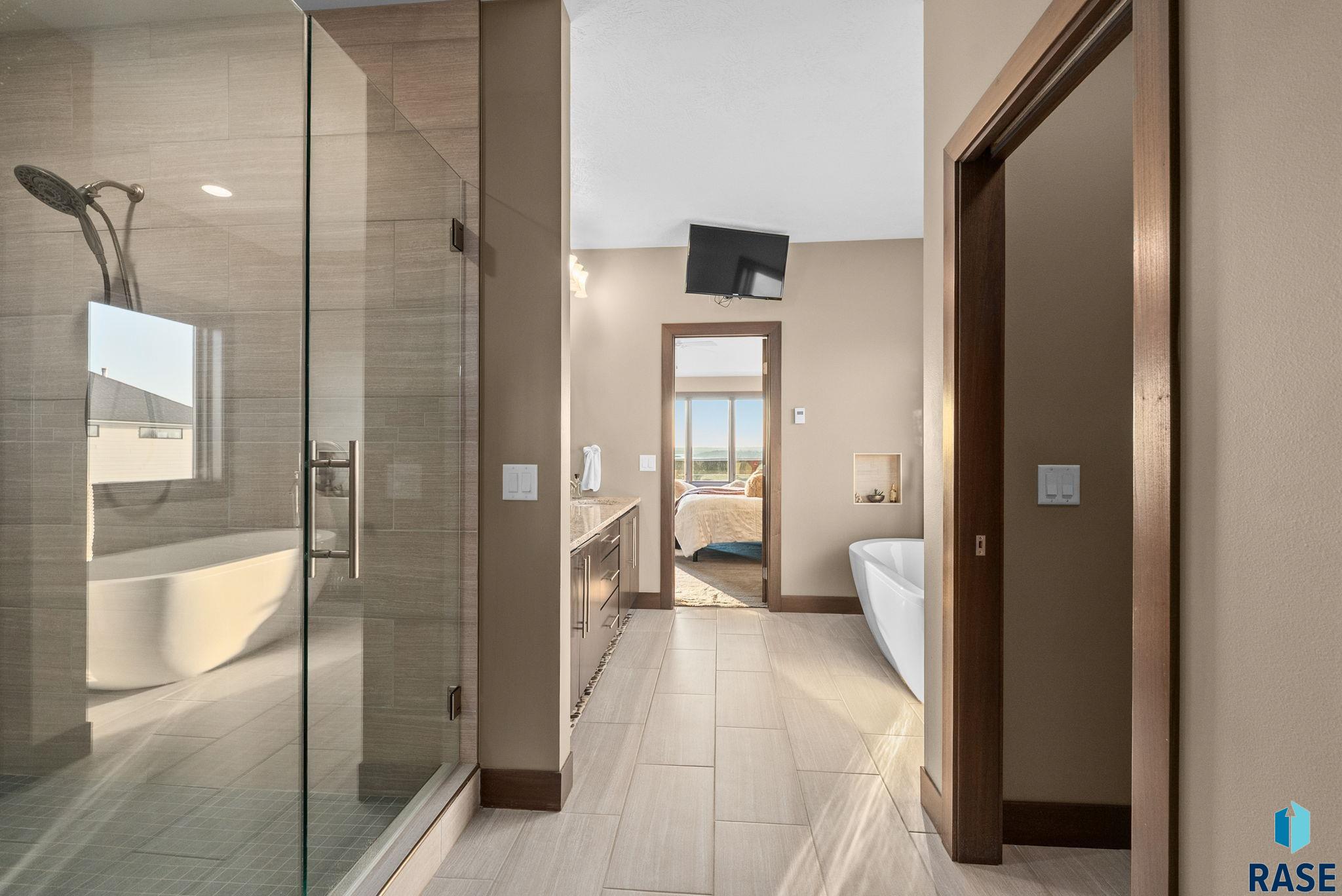 26183 Sunset Bluff Dr