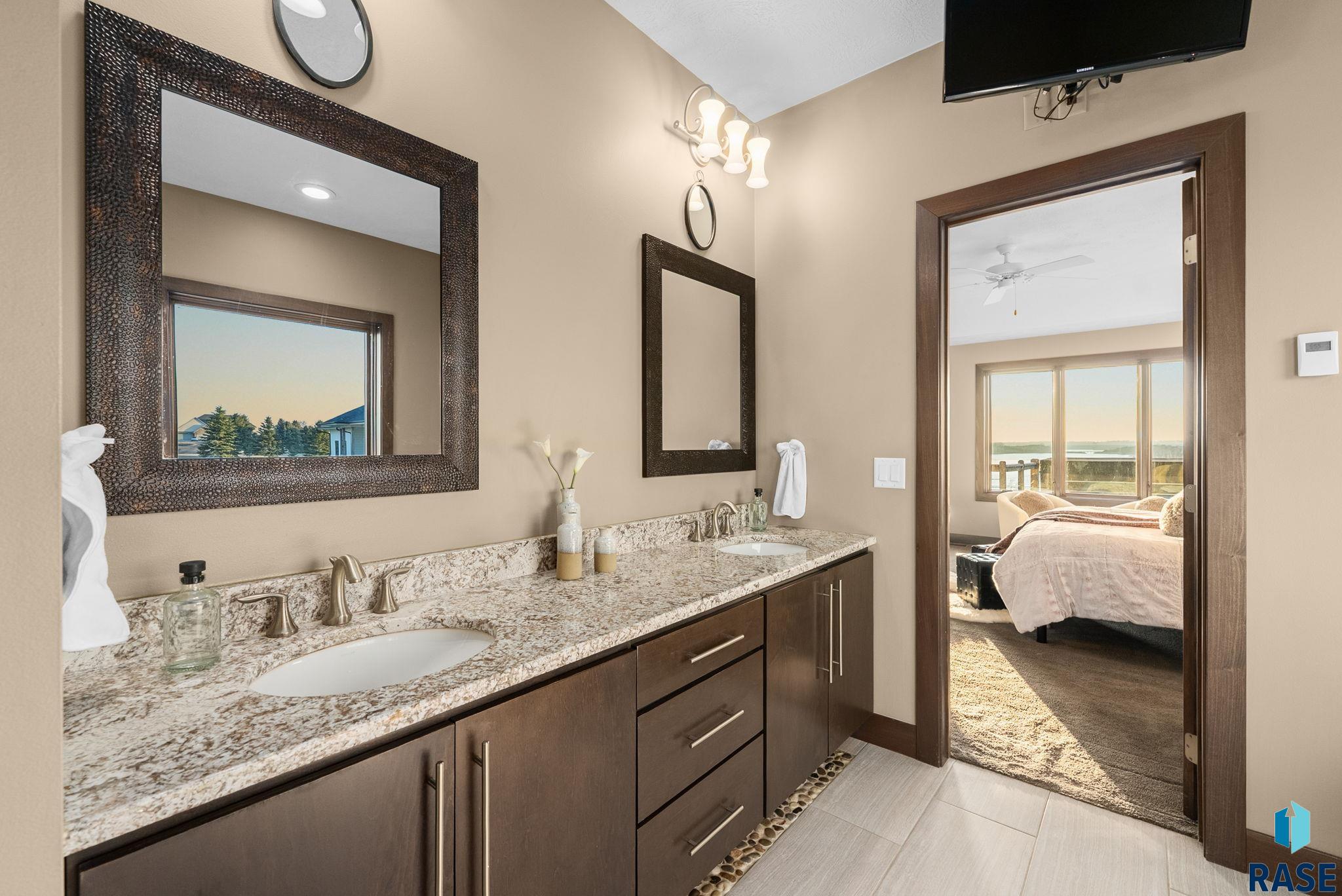 26183 Sunset Bluff Dr