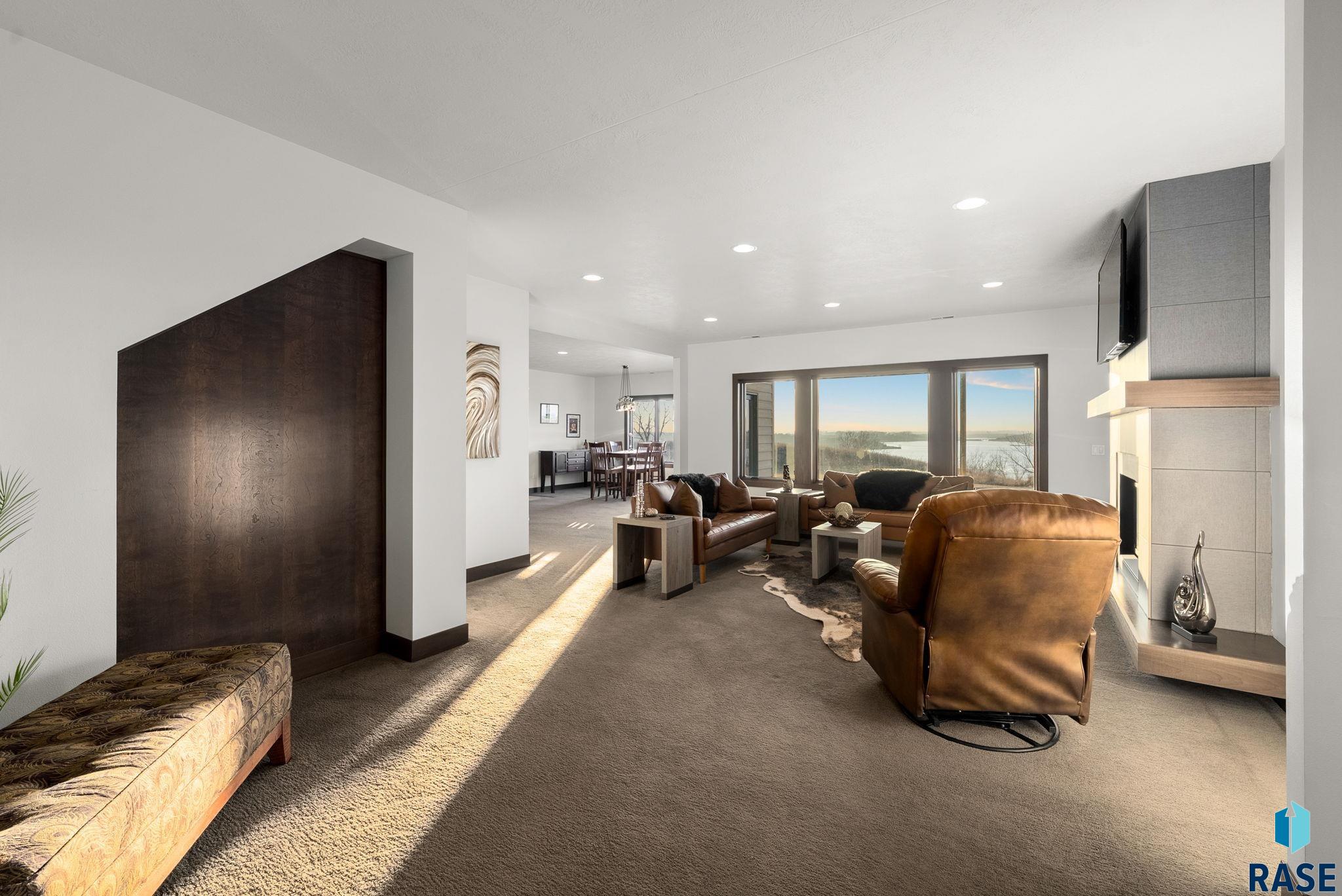 26183 Sunset Bluff Dr