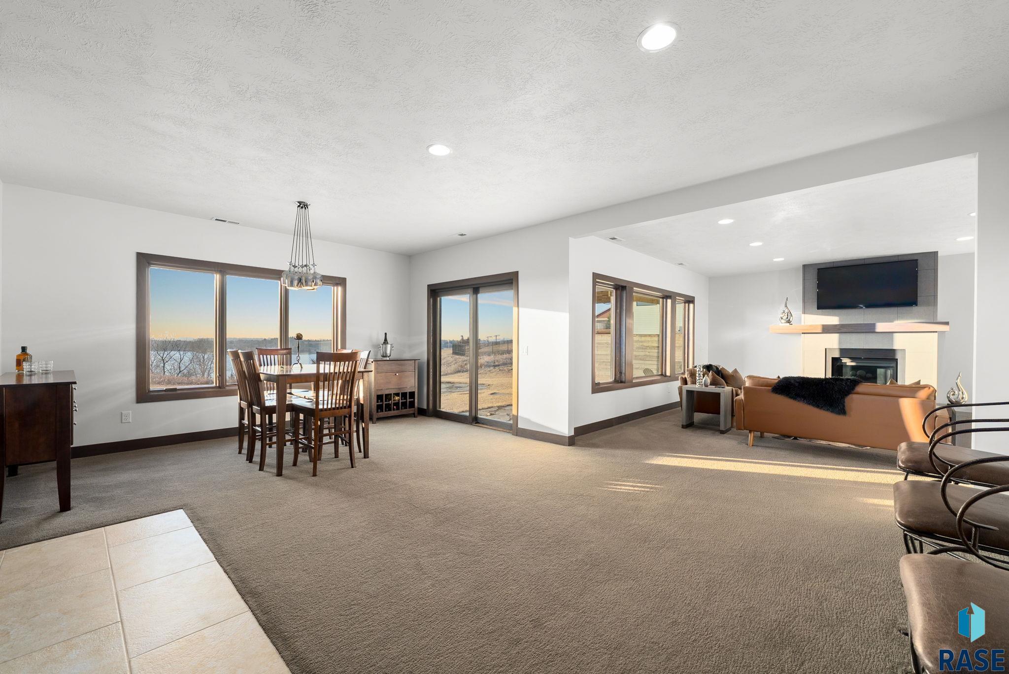 26183 Sunset Bluff Dr