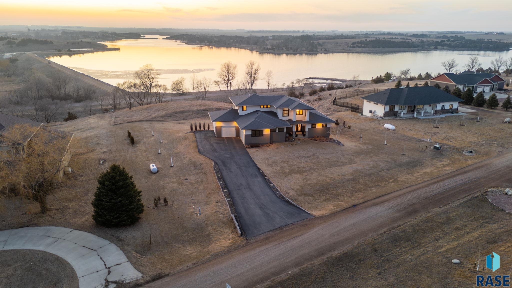 26183 Sunset Bluff Dr