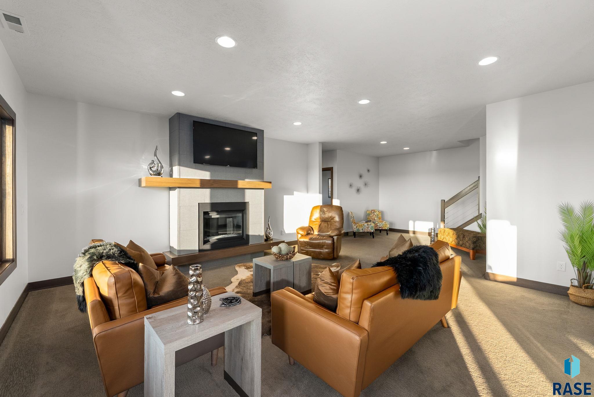 26183 Sunset Bluff Dr