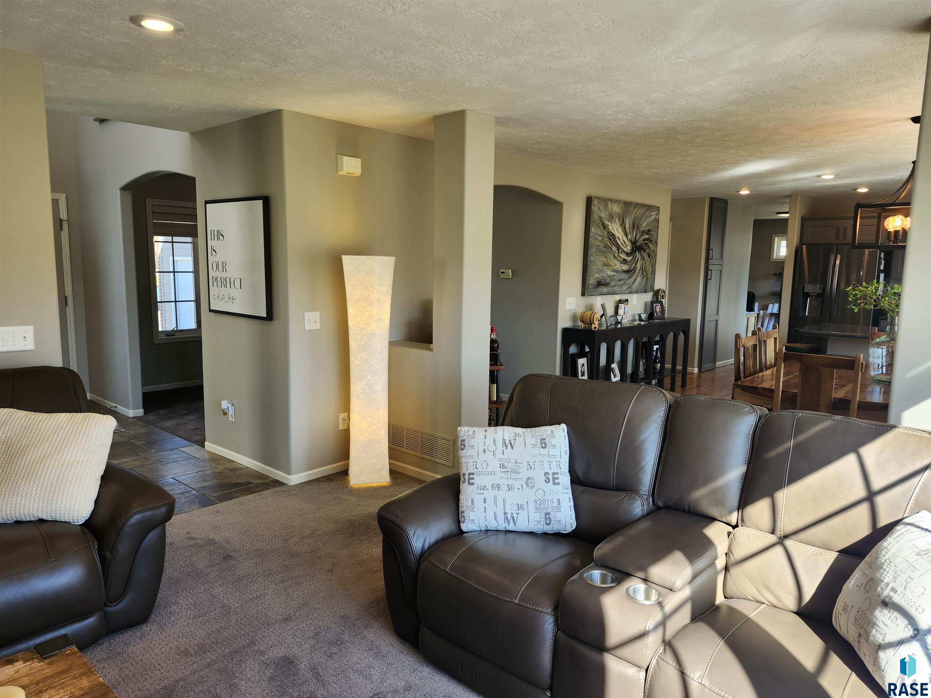 6404 Audie Dr