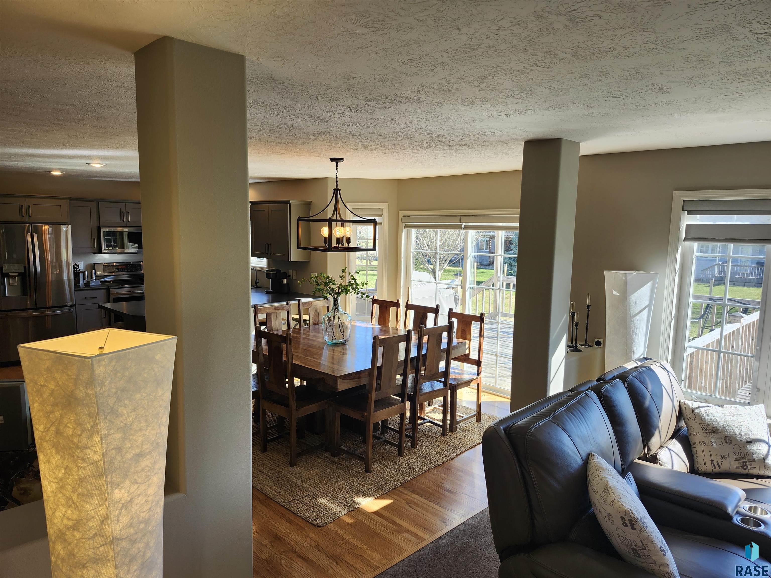 6404 Audie Dr