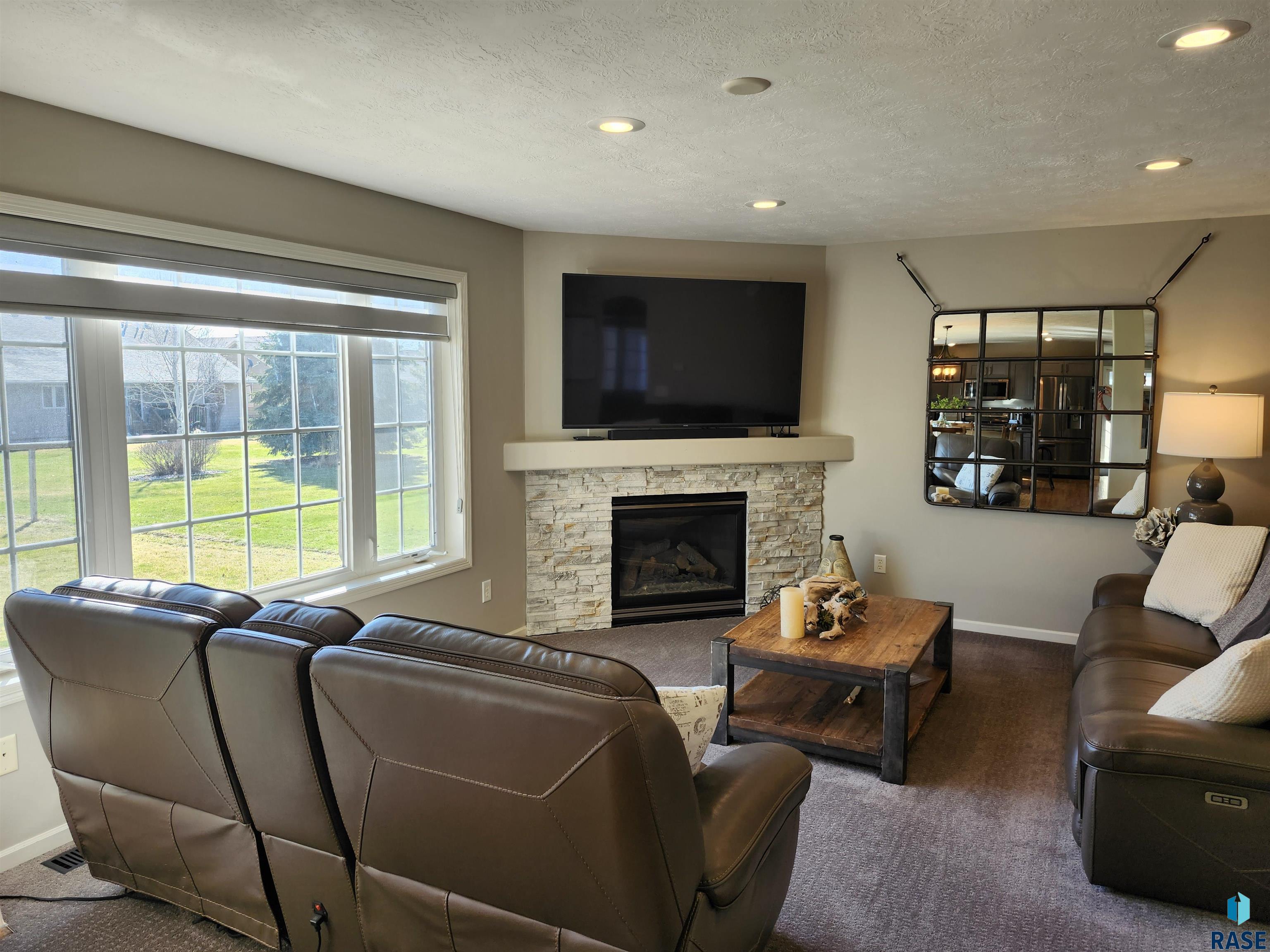6404 Audie Dr