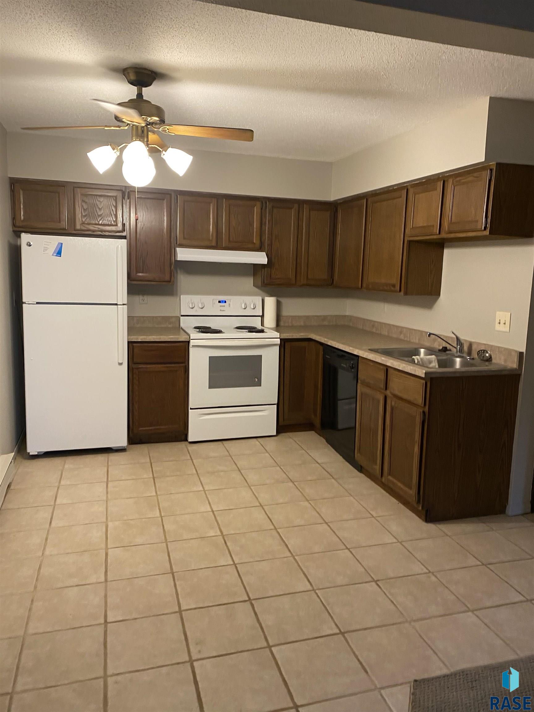 2601 Pioneer Trl