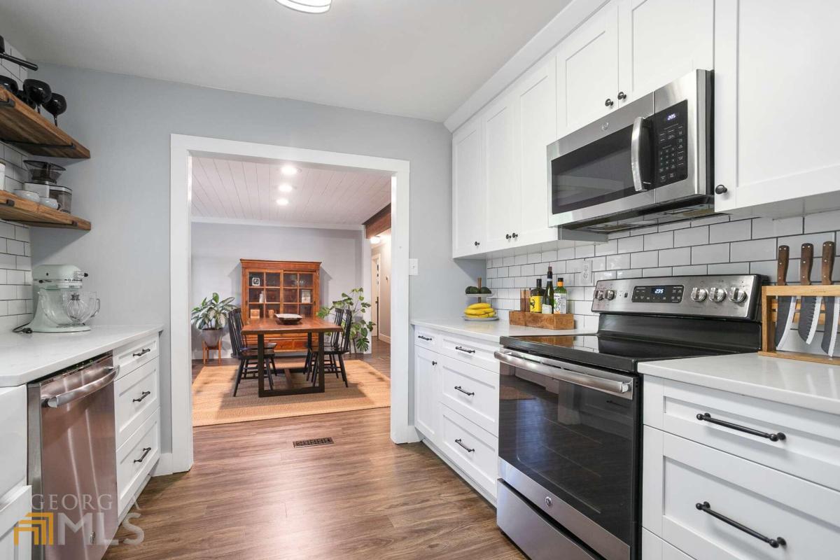 54 Dewey Lane SE