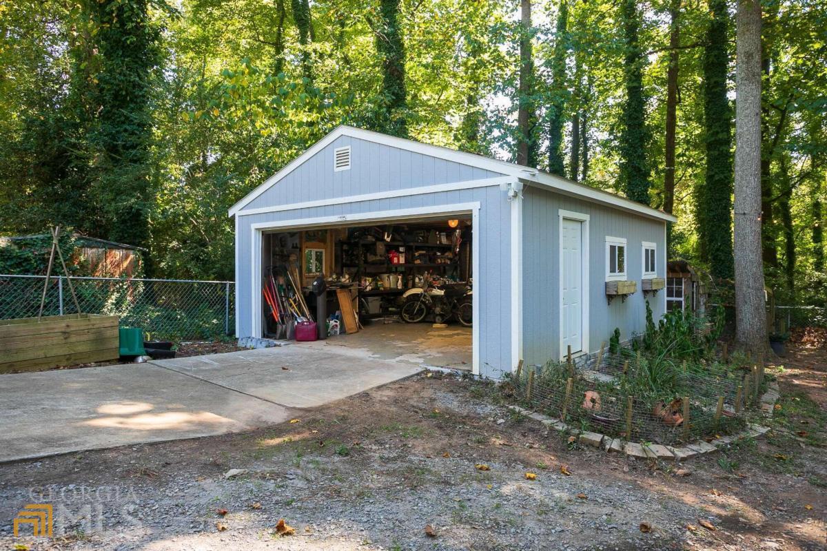 54 Dewey Lane SE