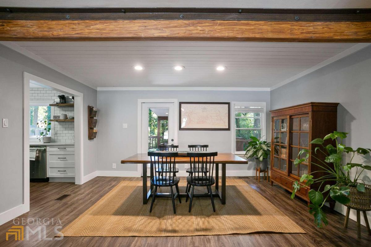 54 Dewey Lane SE