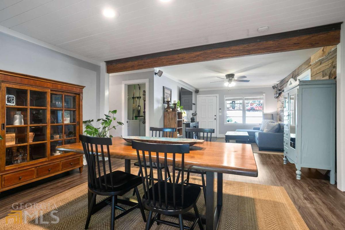 54 Dewey Lane SE