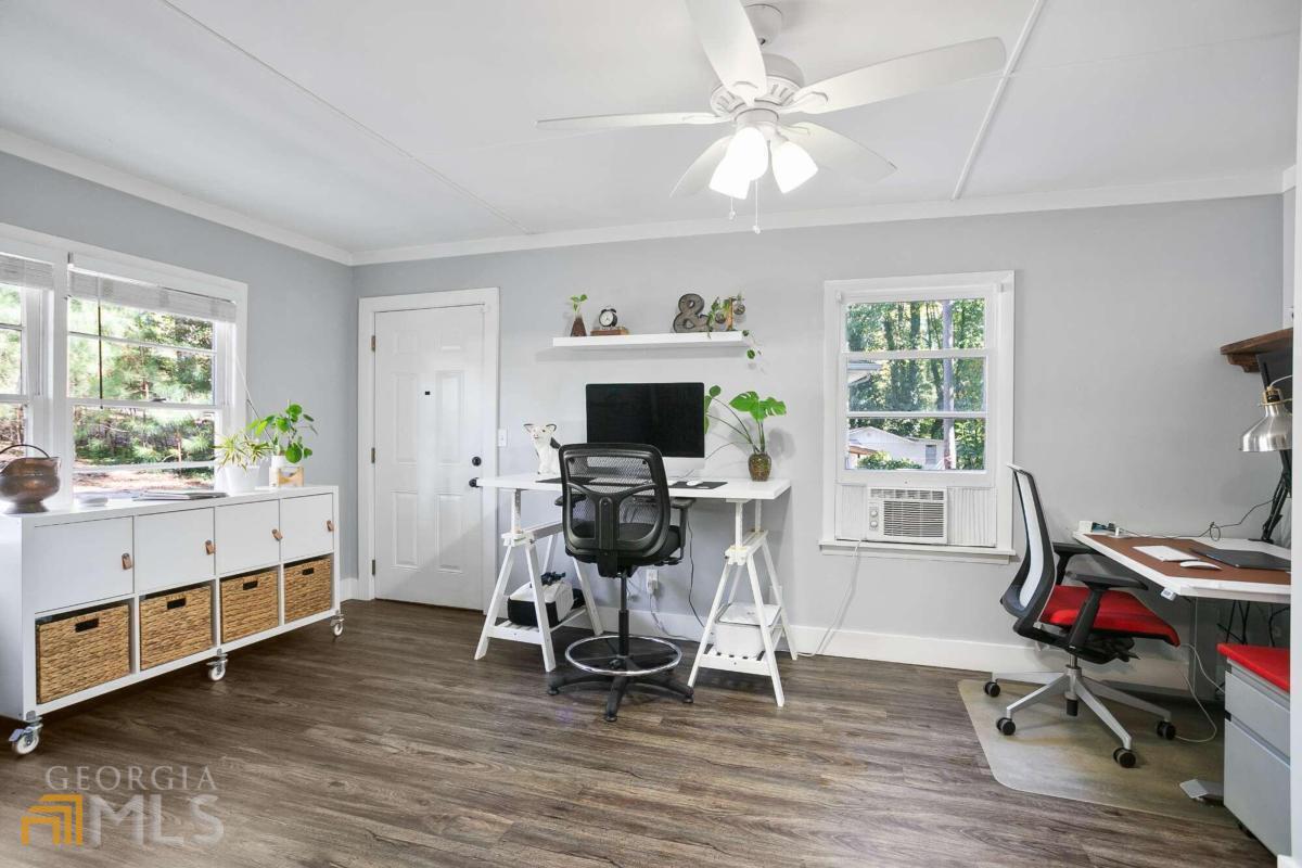 54 Dewey Lane SE