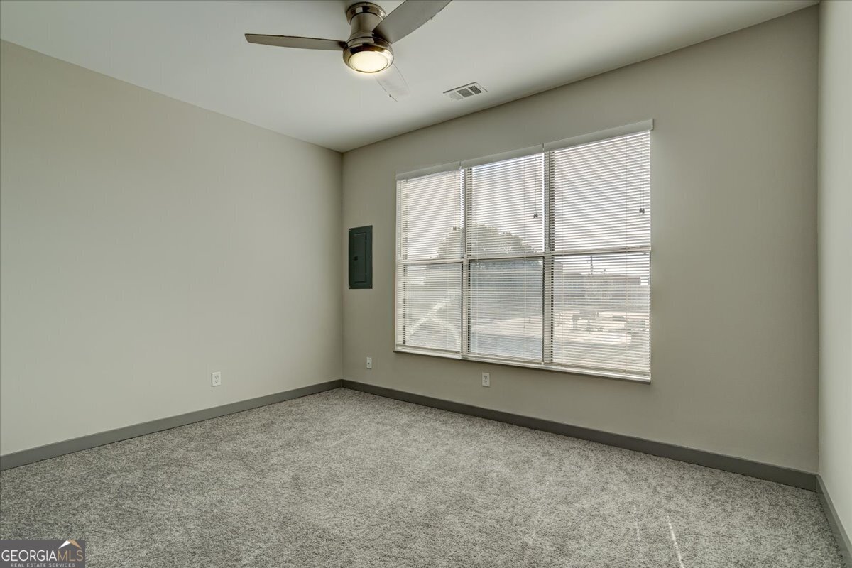 238 Walker Street SW # 32