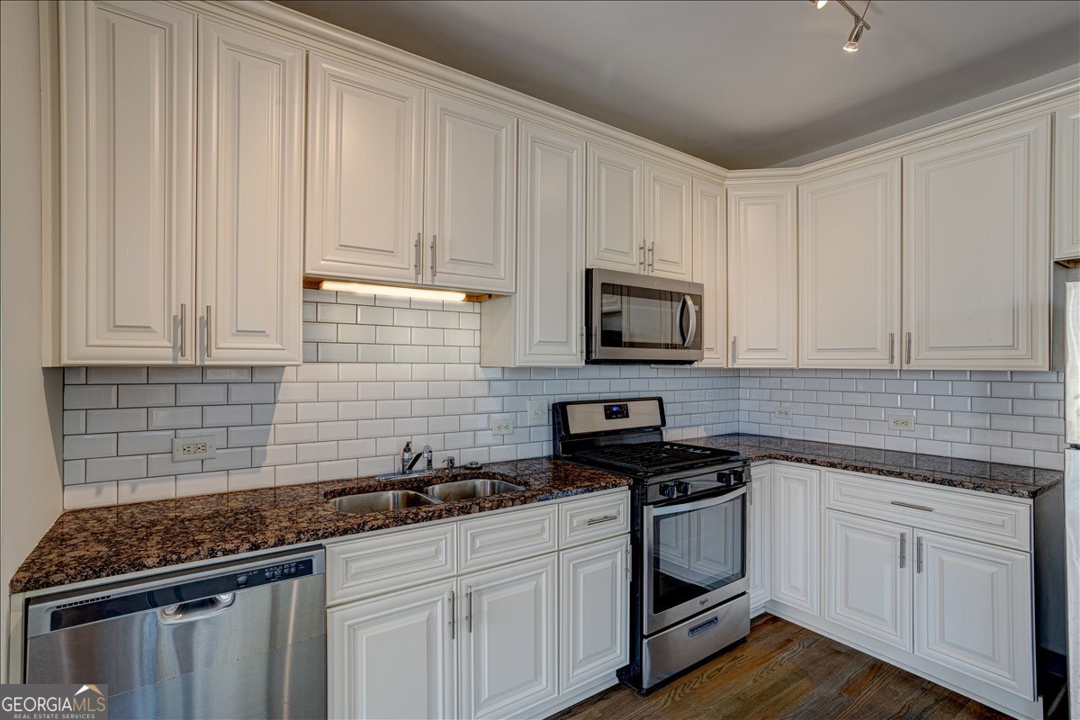 238 Walker Street SW # 32