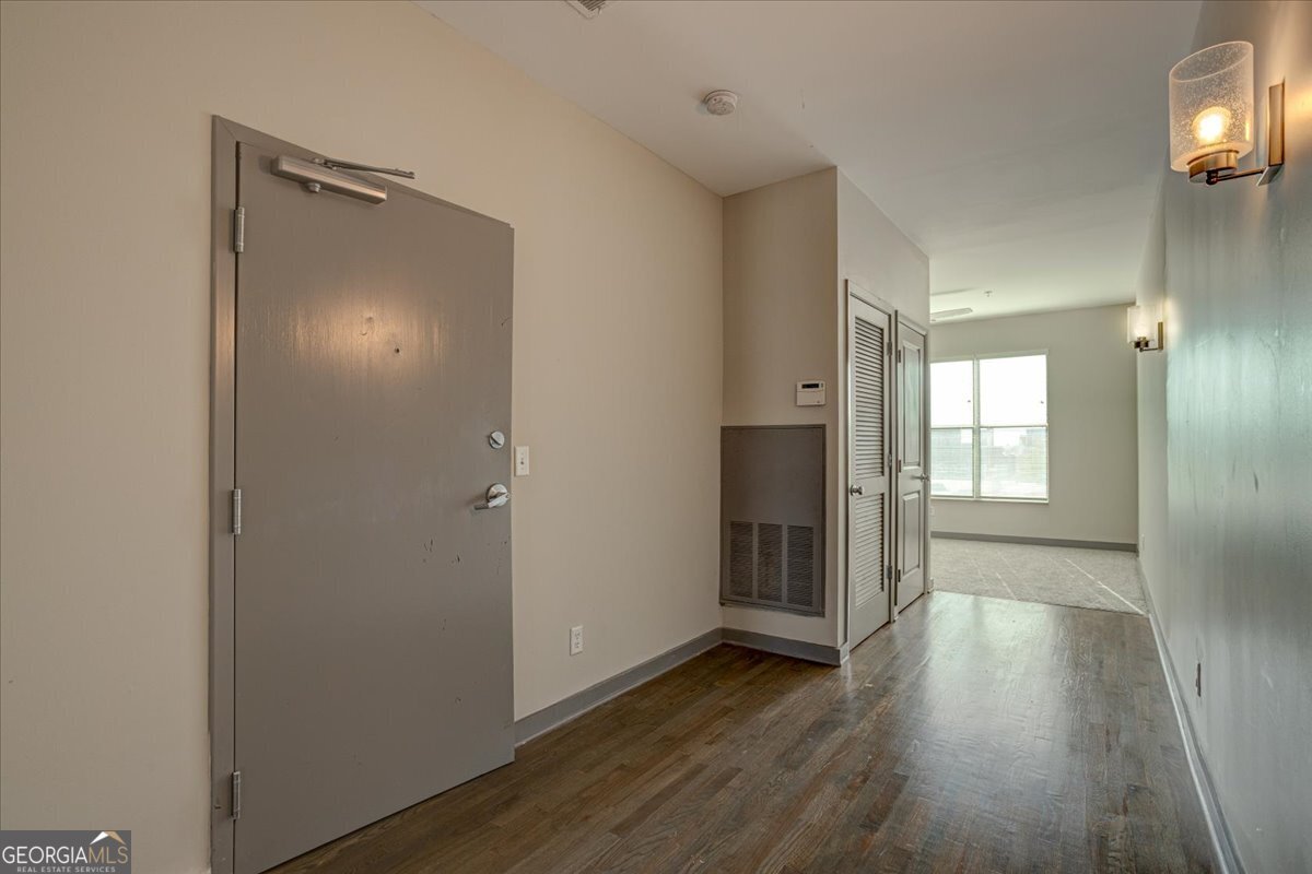 238 Walker Street SW # 32