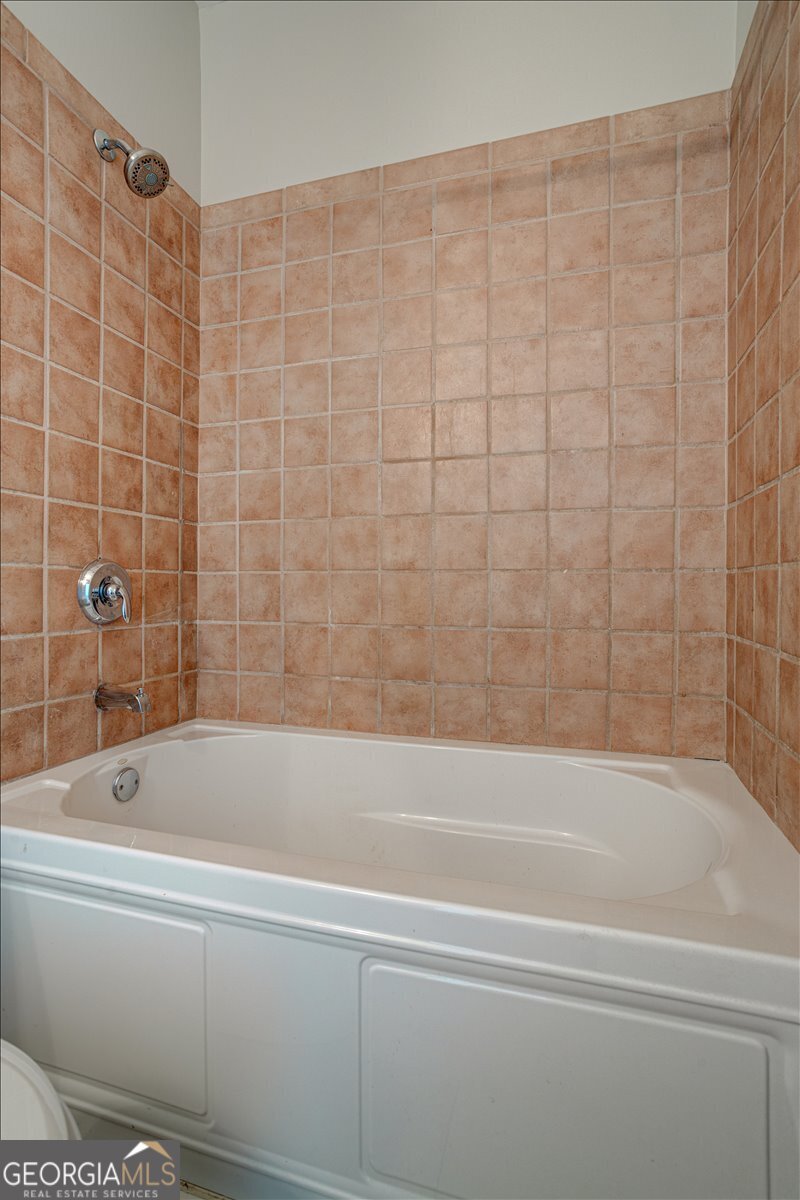 238 Walker Street SW # 32