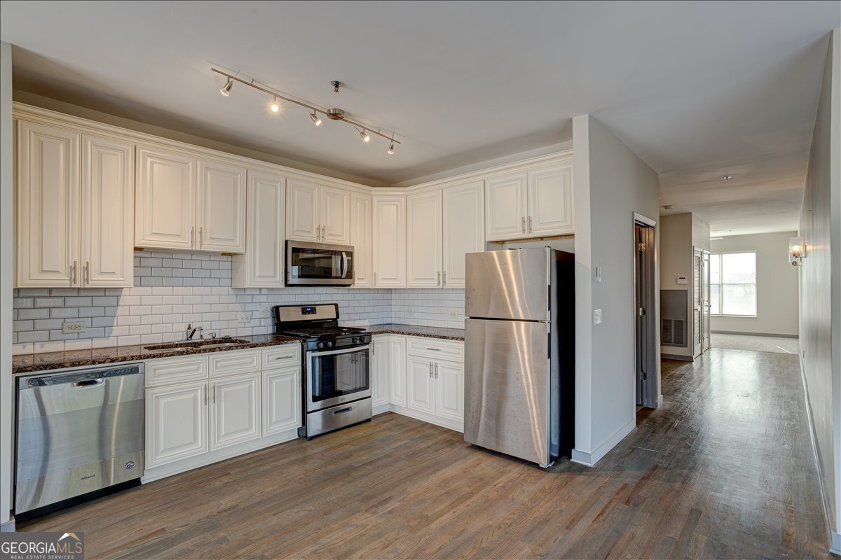 238 Walker Street SW # 32