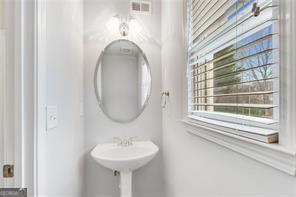 1131 CAMERON Creek