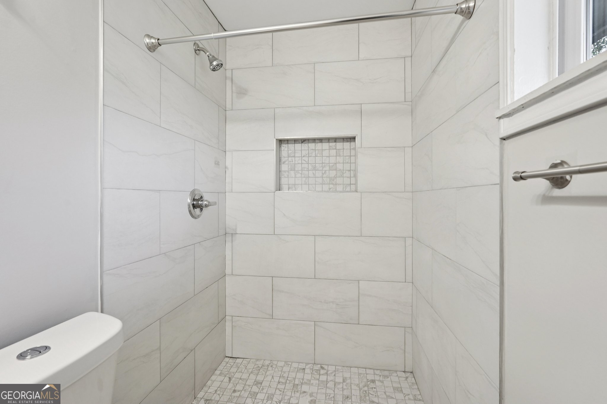 1961 Oak Leaf Court SW