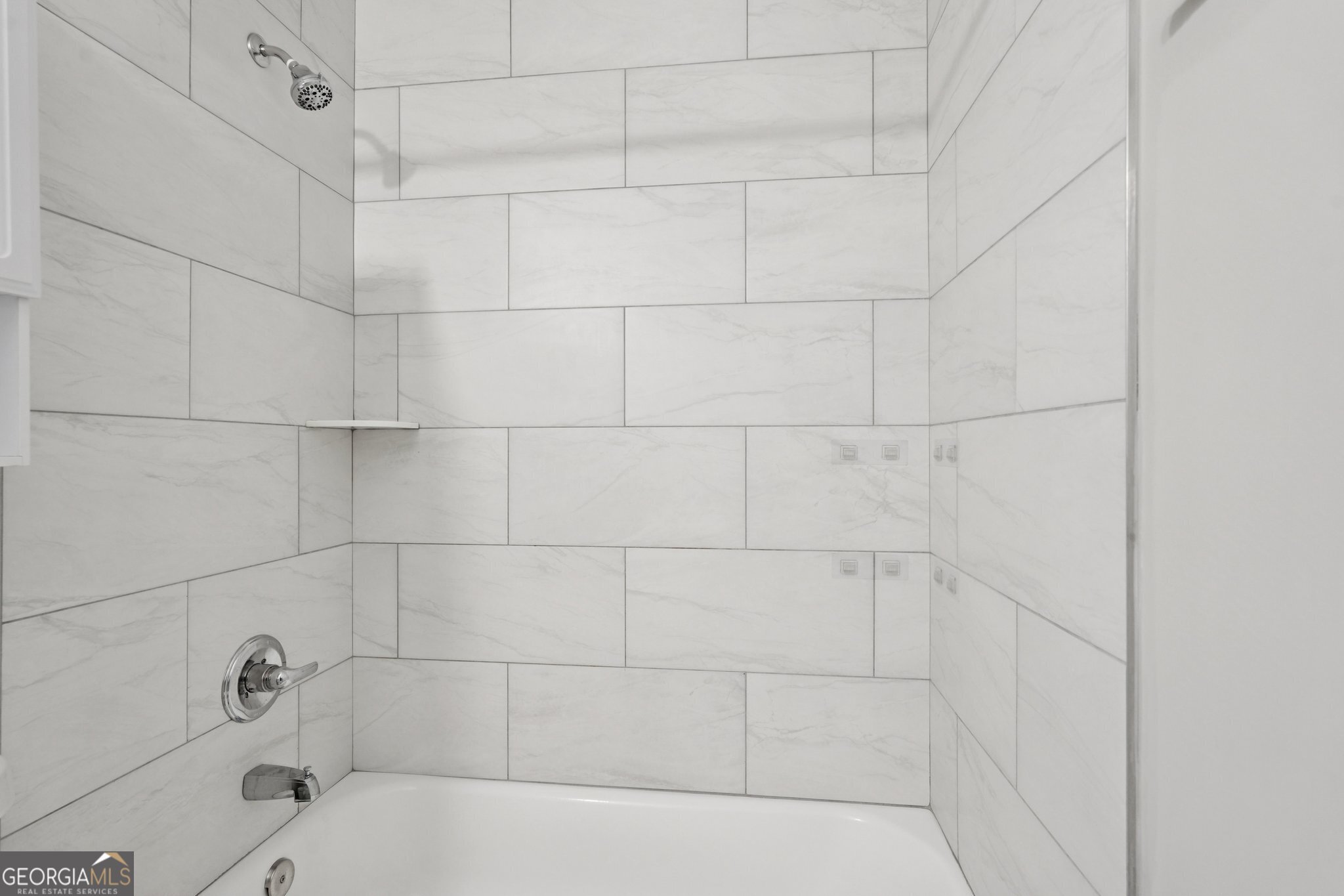 1961 Oak Leaf Court SW