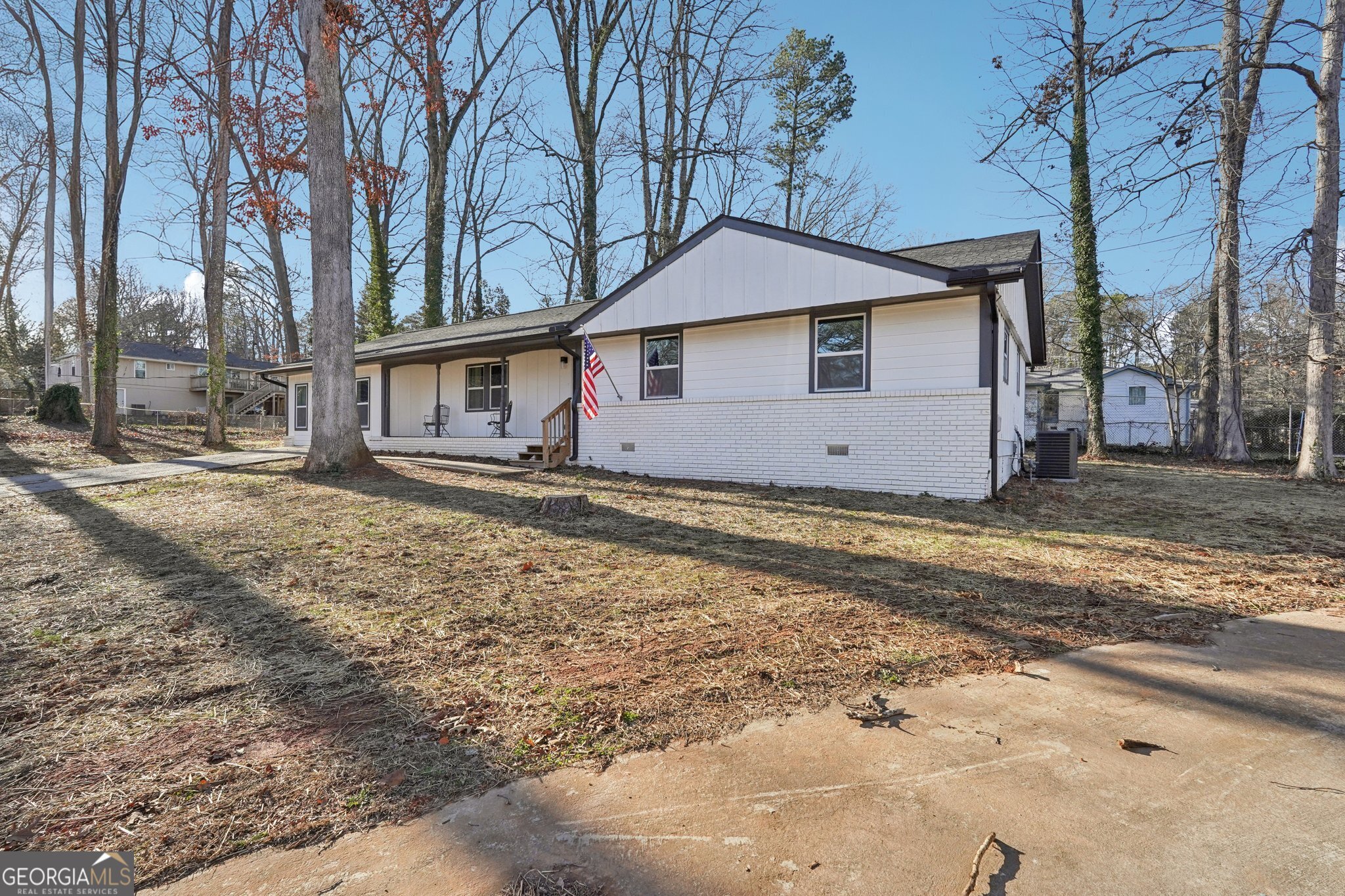 1961 Oak Leaf Court SW