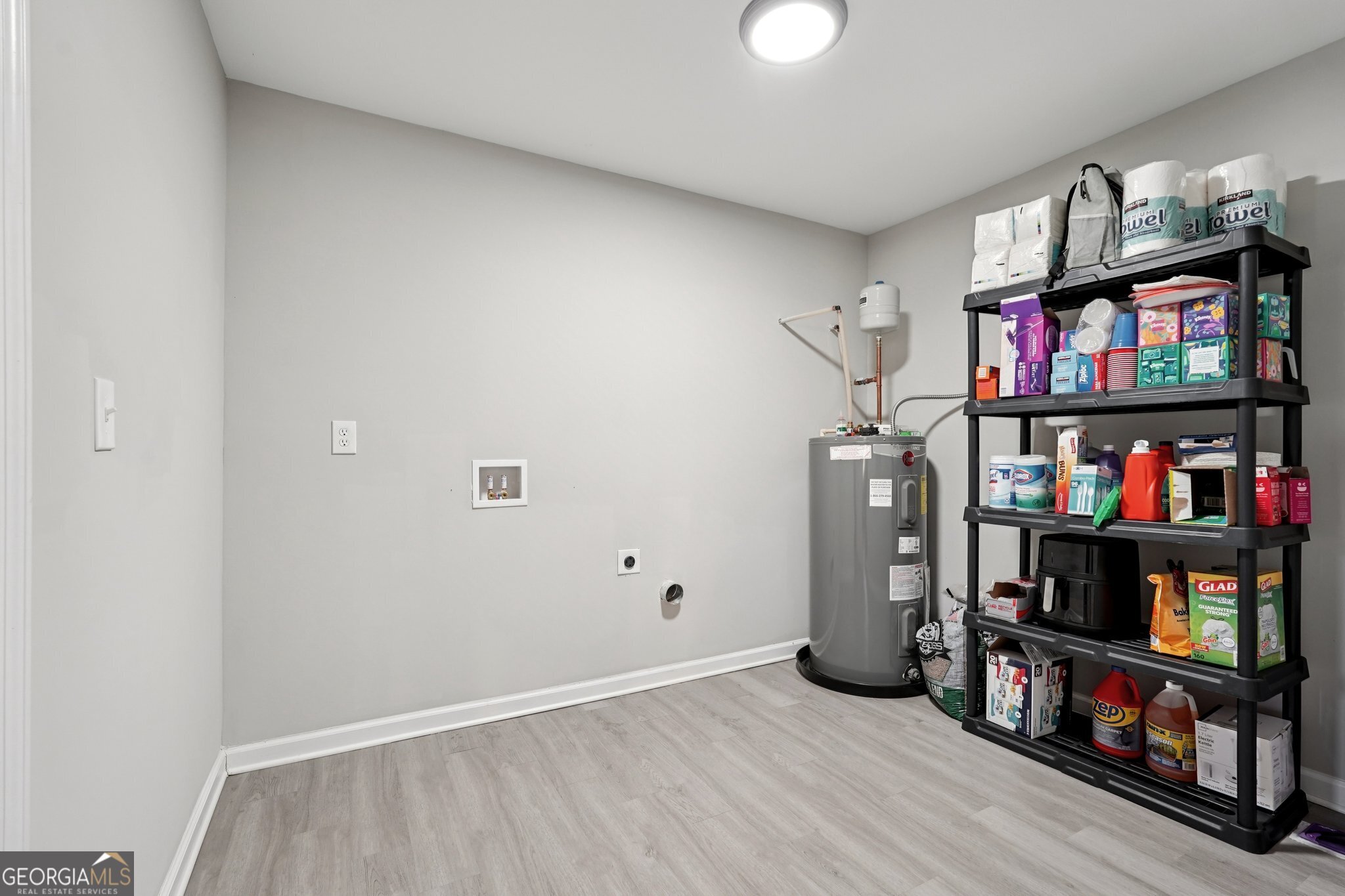 1961 Oak Leaf Court SW